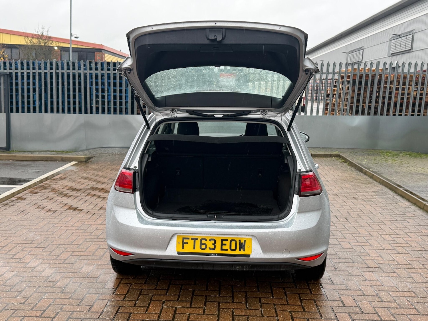 Used Volkswagen Golf 2013 for sale - 76866187: Photo 51