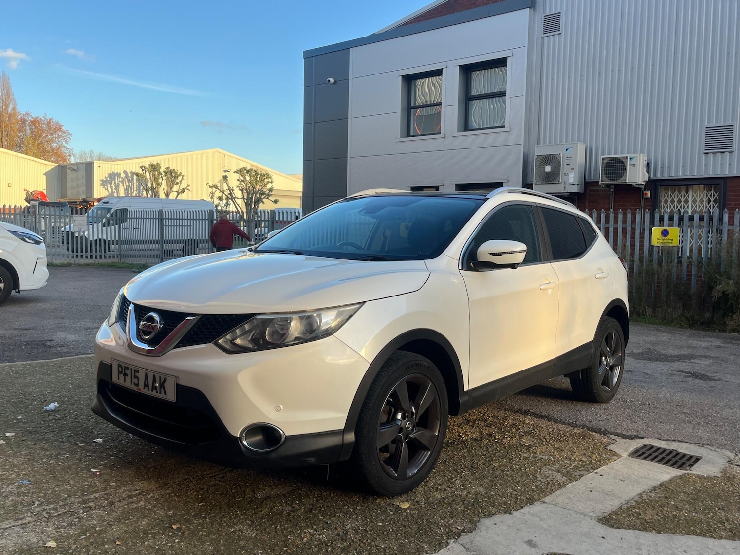 Used Nissan Qashqai 2015 for sale - 76528111: Photo 13