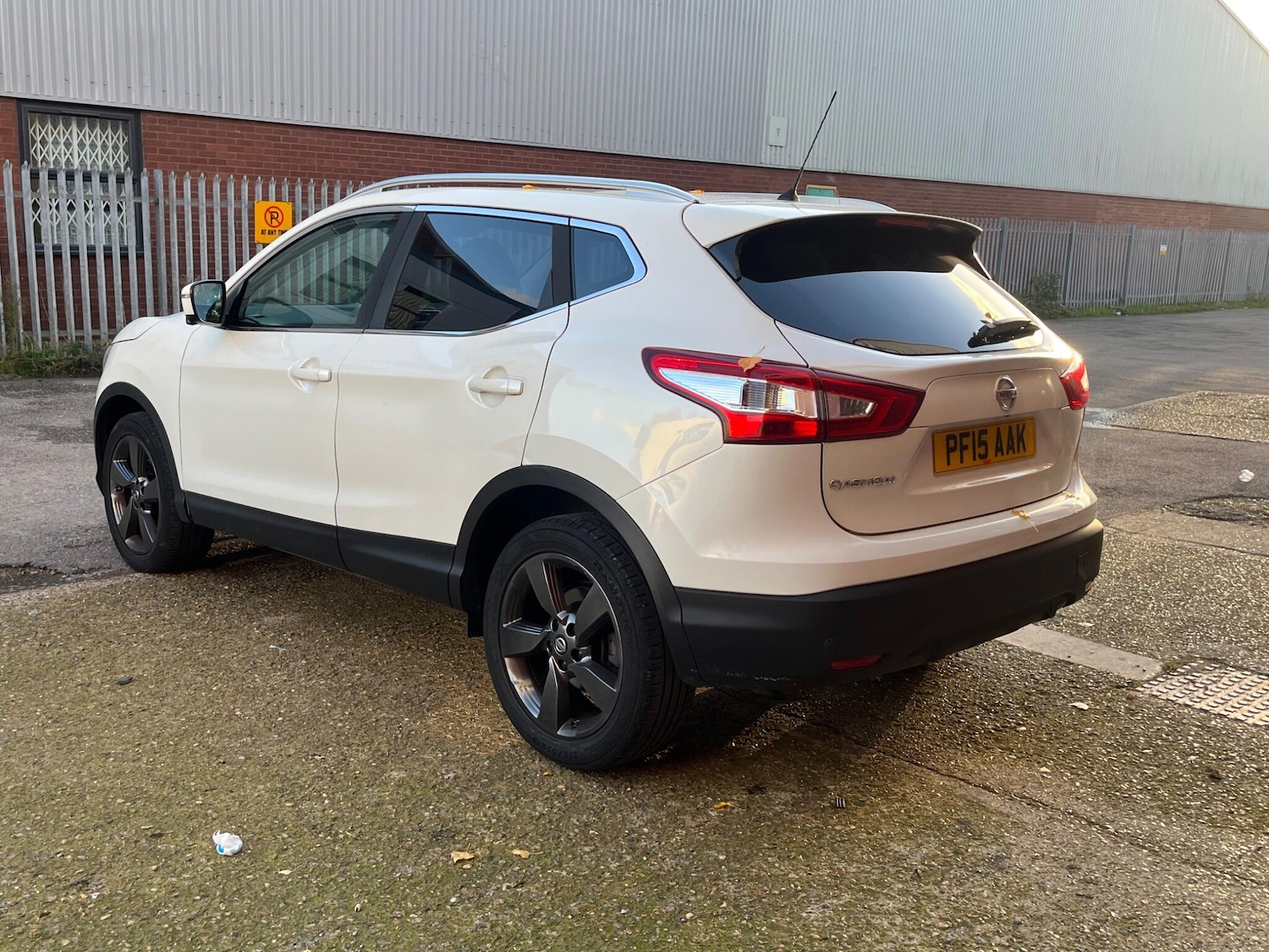 Used Nissan Qashqai 2015 for sale - 76528111: Photo 15