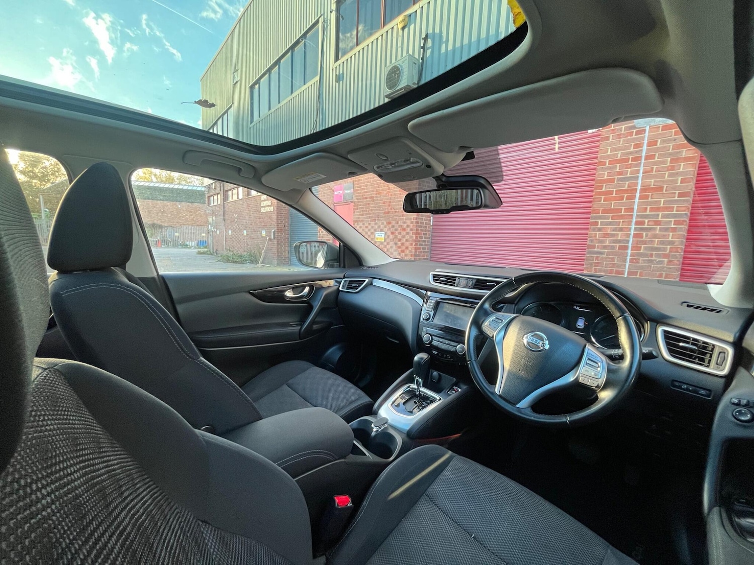 Used Nissan Qashqai 2015 for sale - 76528111: Photo 36