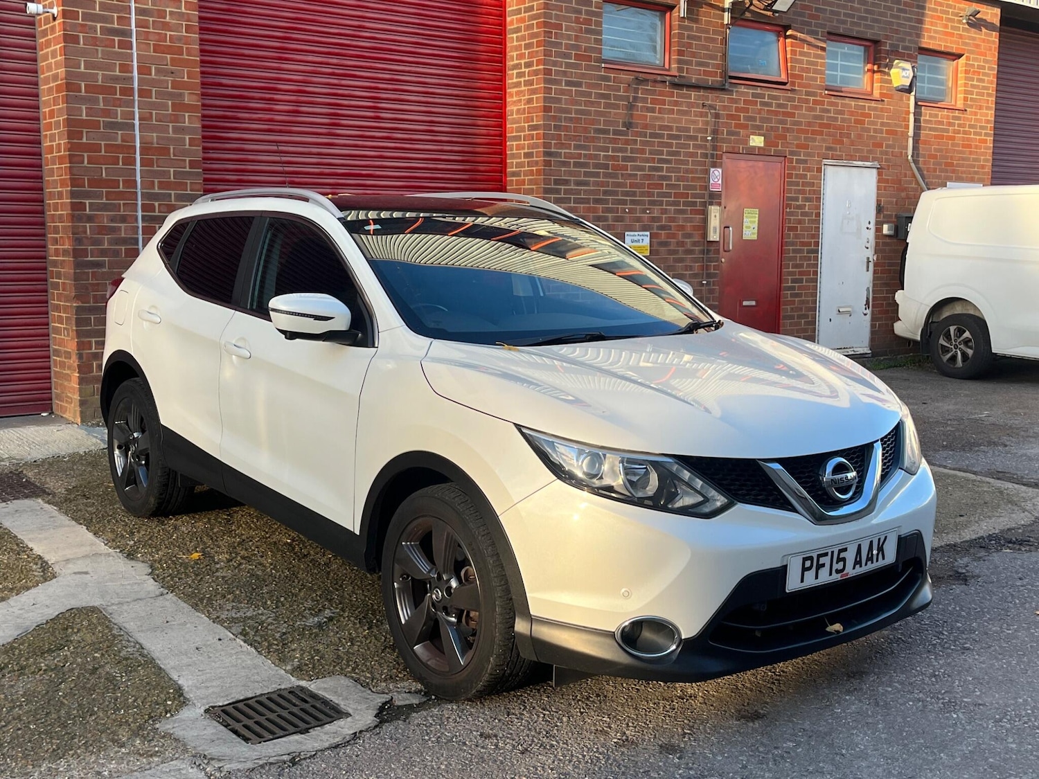 Used Nissan Qashqai 2015 for sale - 76528111: Photo 5