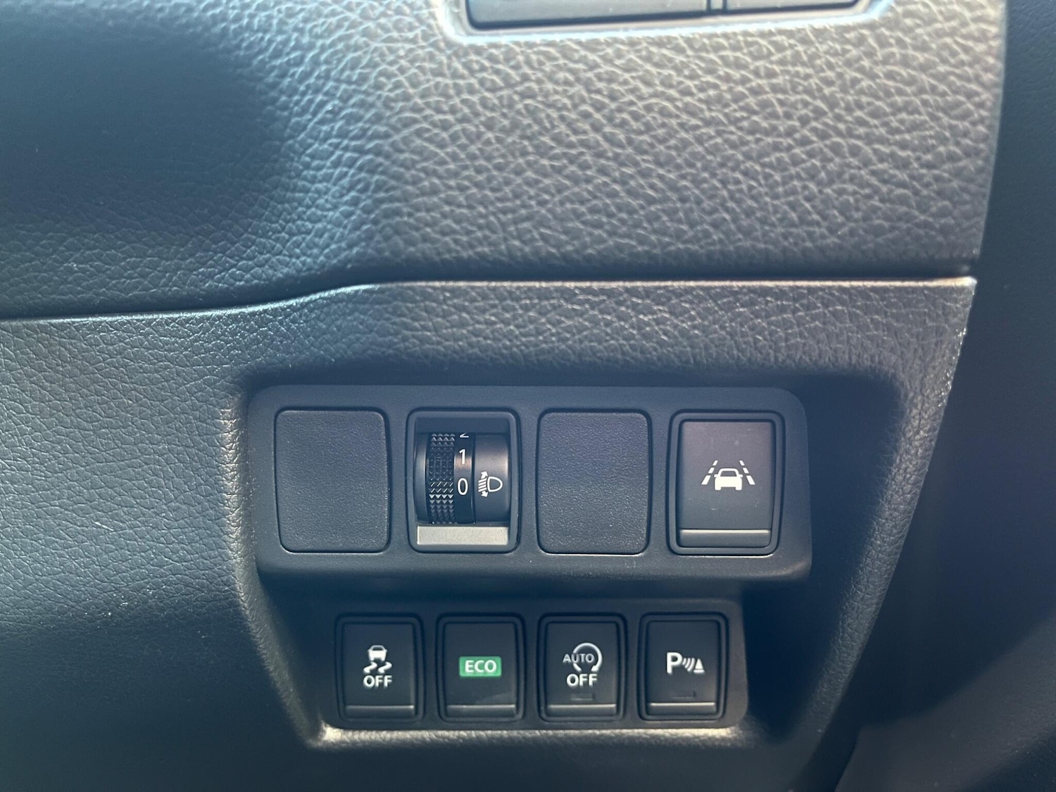 Used Nissan Qashqai 2015 for sale - 76528111: Photo 50