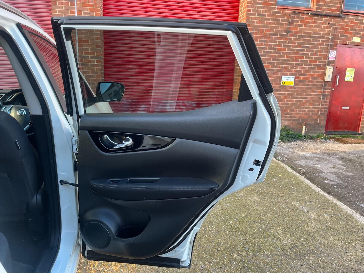 Used Nissan Qashqai 2015 for sale - 76528111: Photo 55