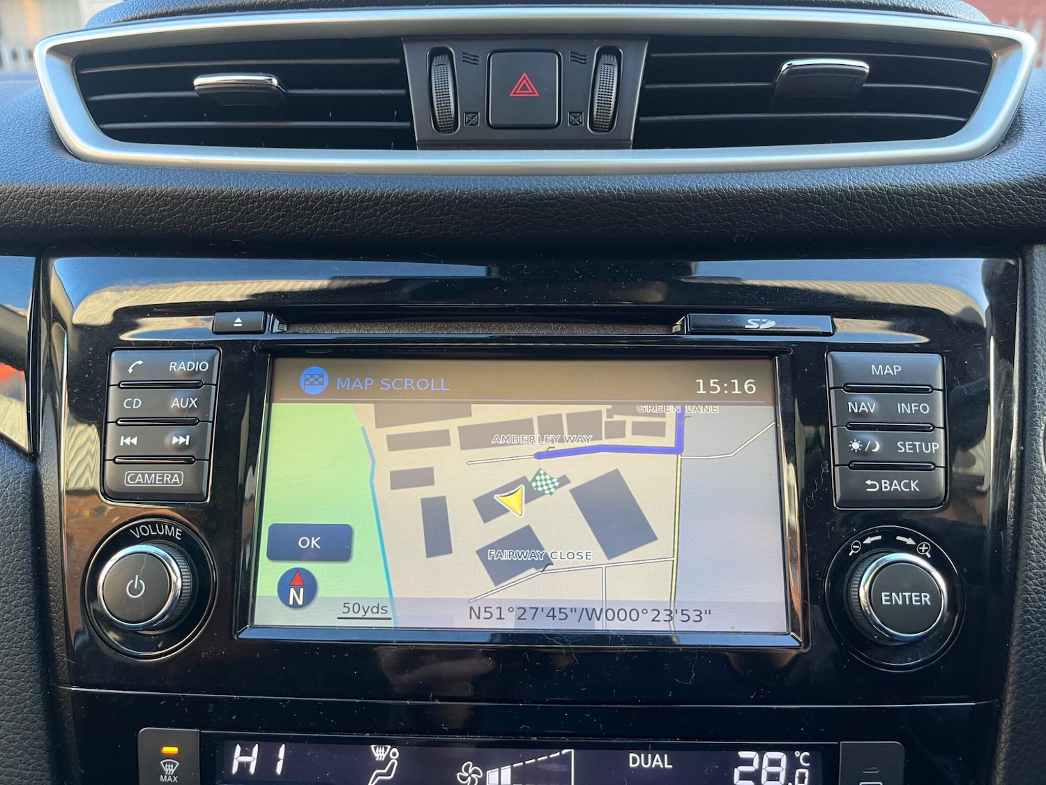 Used Nissan Qashqai 2015 for sale - 76528111: Photo 65