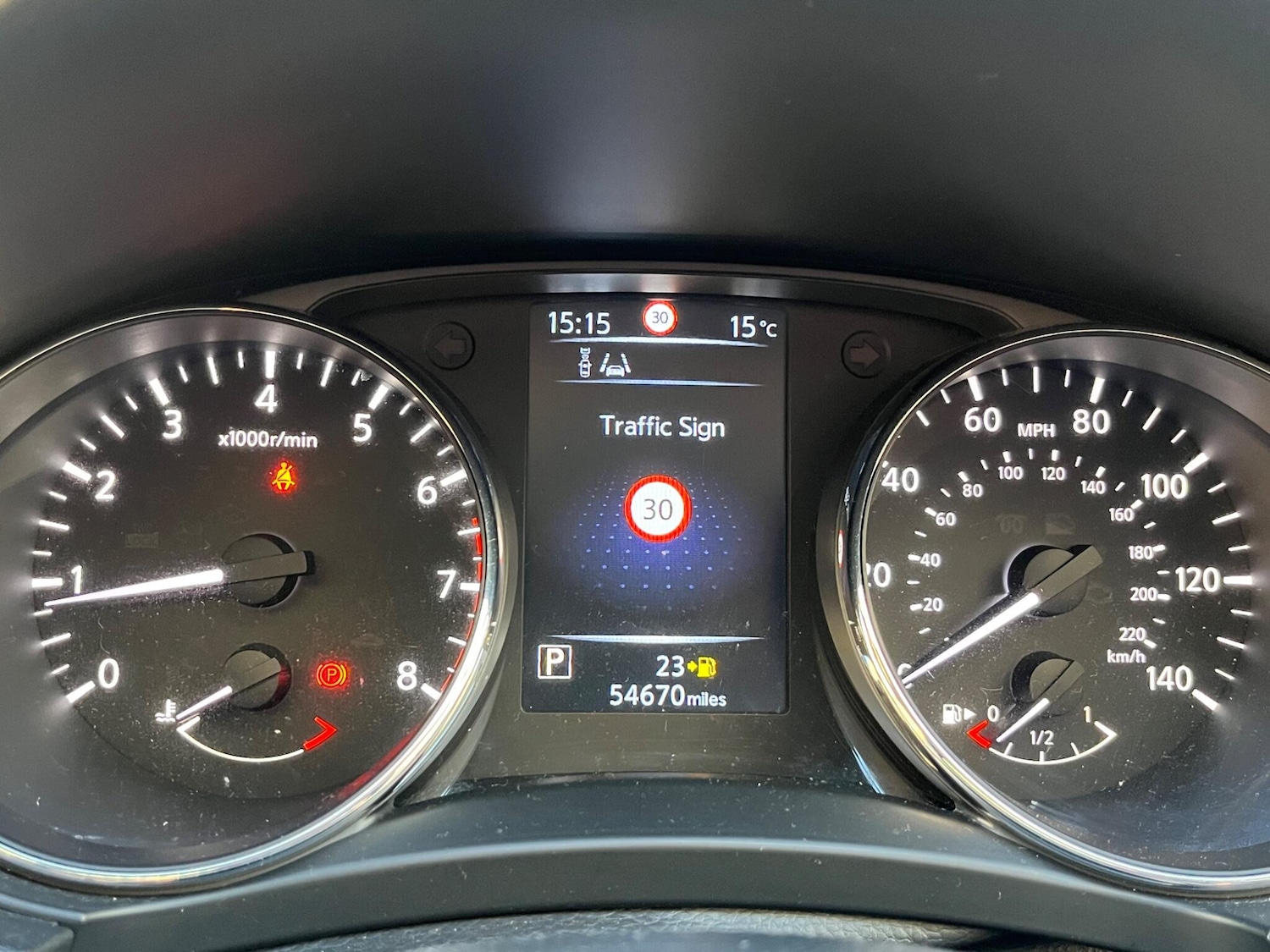 Used Nissan Qashqai 2015 for sale - 76528111: Photo 70