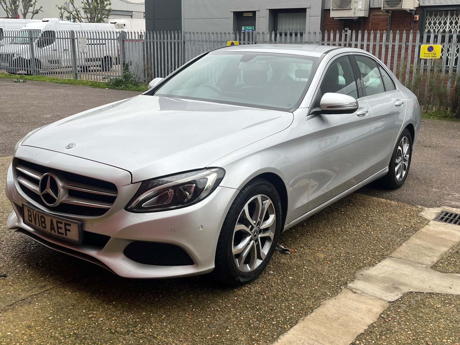 Used Mercedes-Benz C Class 2018 for sale - 76592333: Photo 13