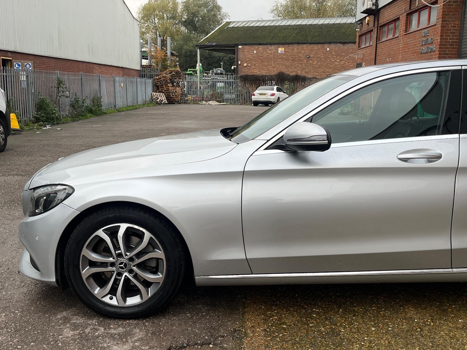 Used Mercedes-Benz C Class 2018 for sale - 76592333: Photo 18