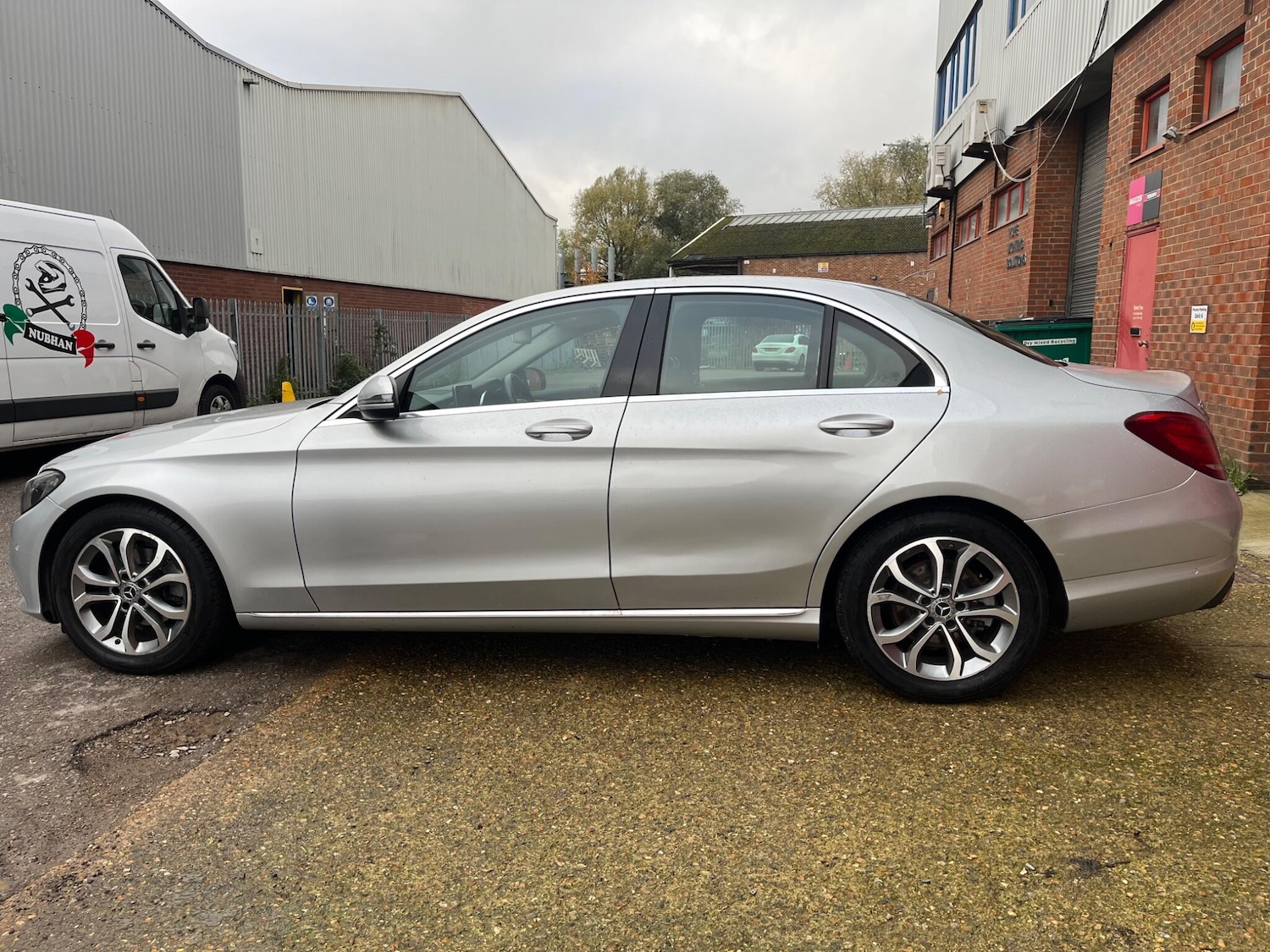 Used Mercedes-Benz C Class 2018 for sale - 76592333: Photo 19