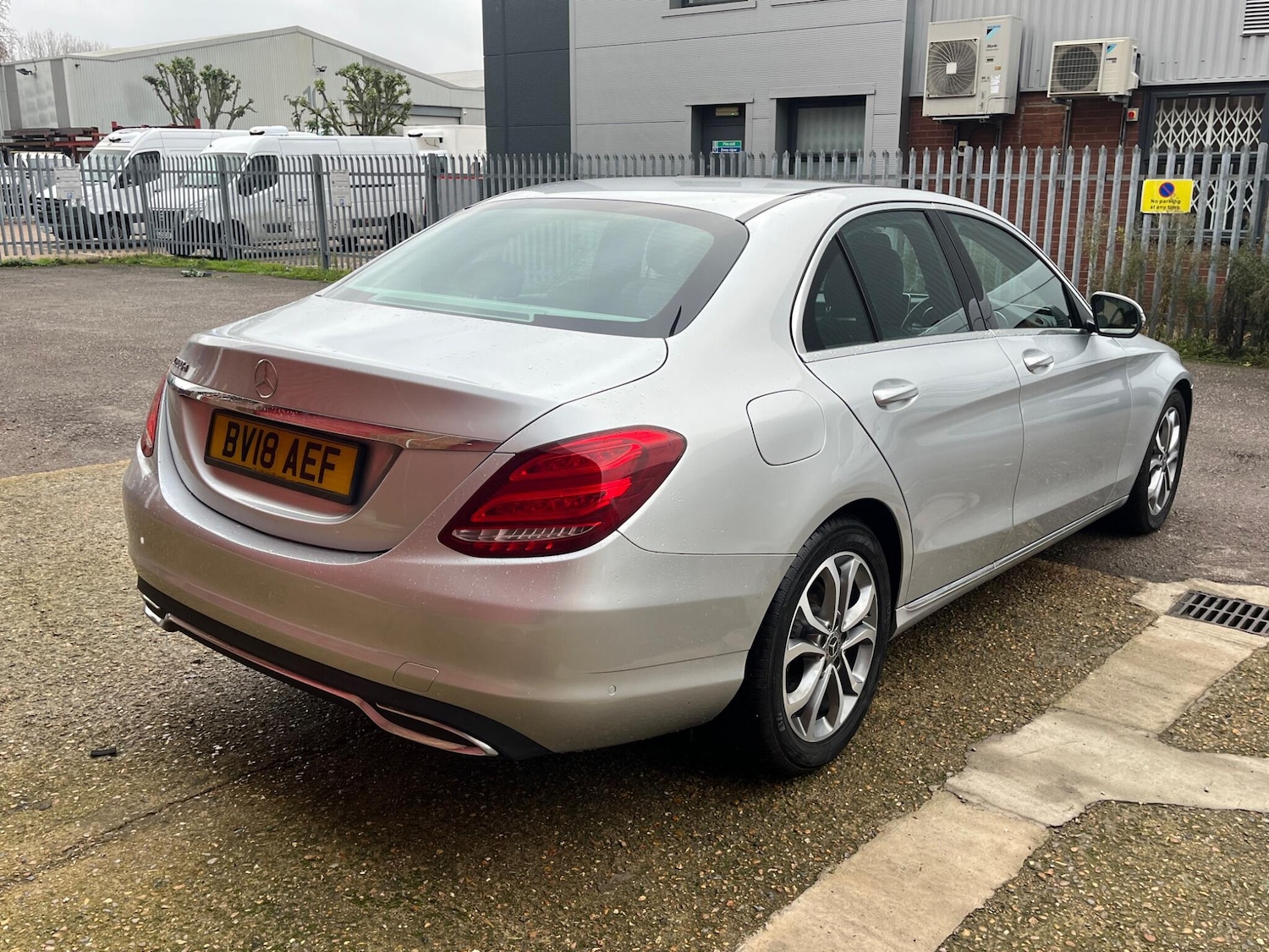 Used Mercedes-Benz C Class 2018 for sale - 76592333: Photo 25
