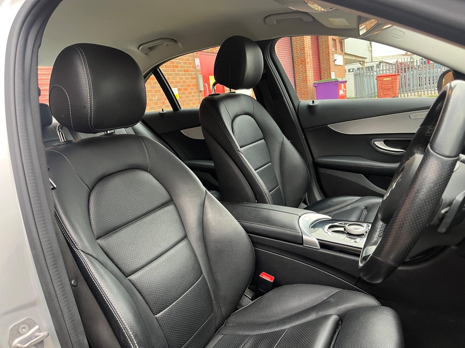 Used Mercedes-Benz C Class 2018 for sale - 76592333: Photo 35