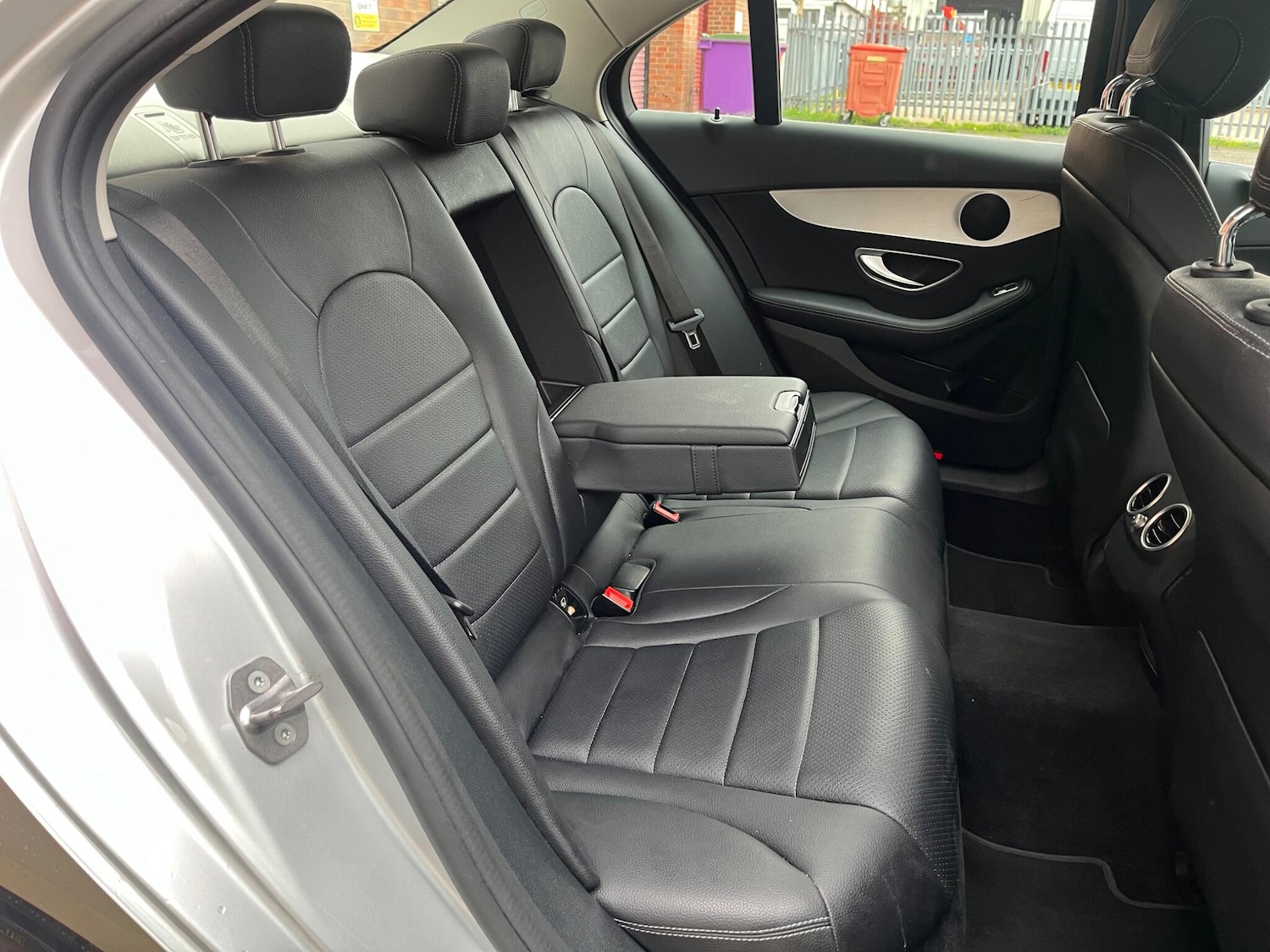 Used Mercedes-Benz C Class 2018 for sale - 76592333: Photo 38