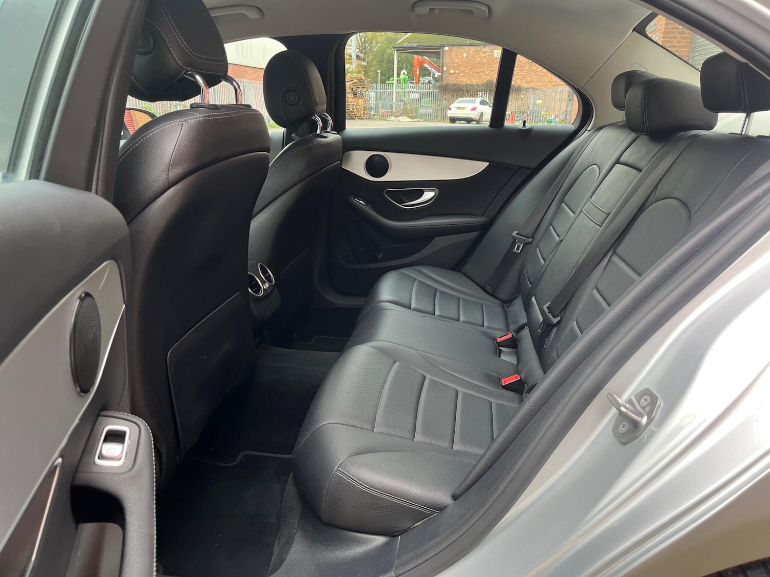 Used Mercedes-Benz C Class 2018 for sale - 76592333: Photo 43