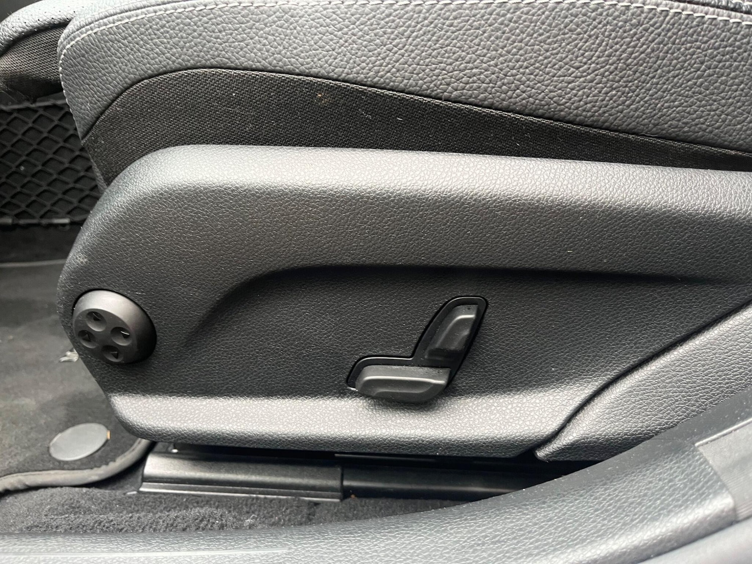 Used Mercedes-Benz C Class 2018 for sale - 76592333: Photo 53