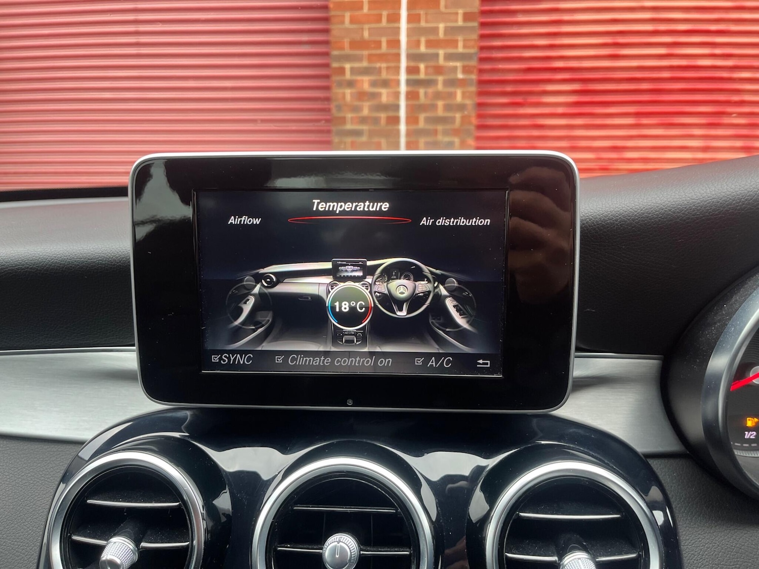 Used Mercedes-Benz C Class 2018 for sale - 76592333: Photo 72