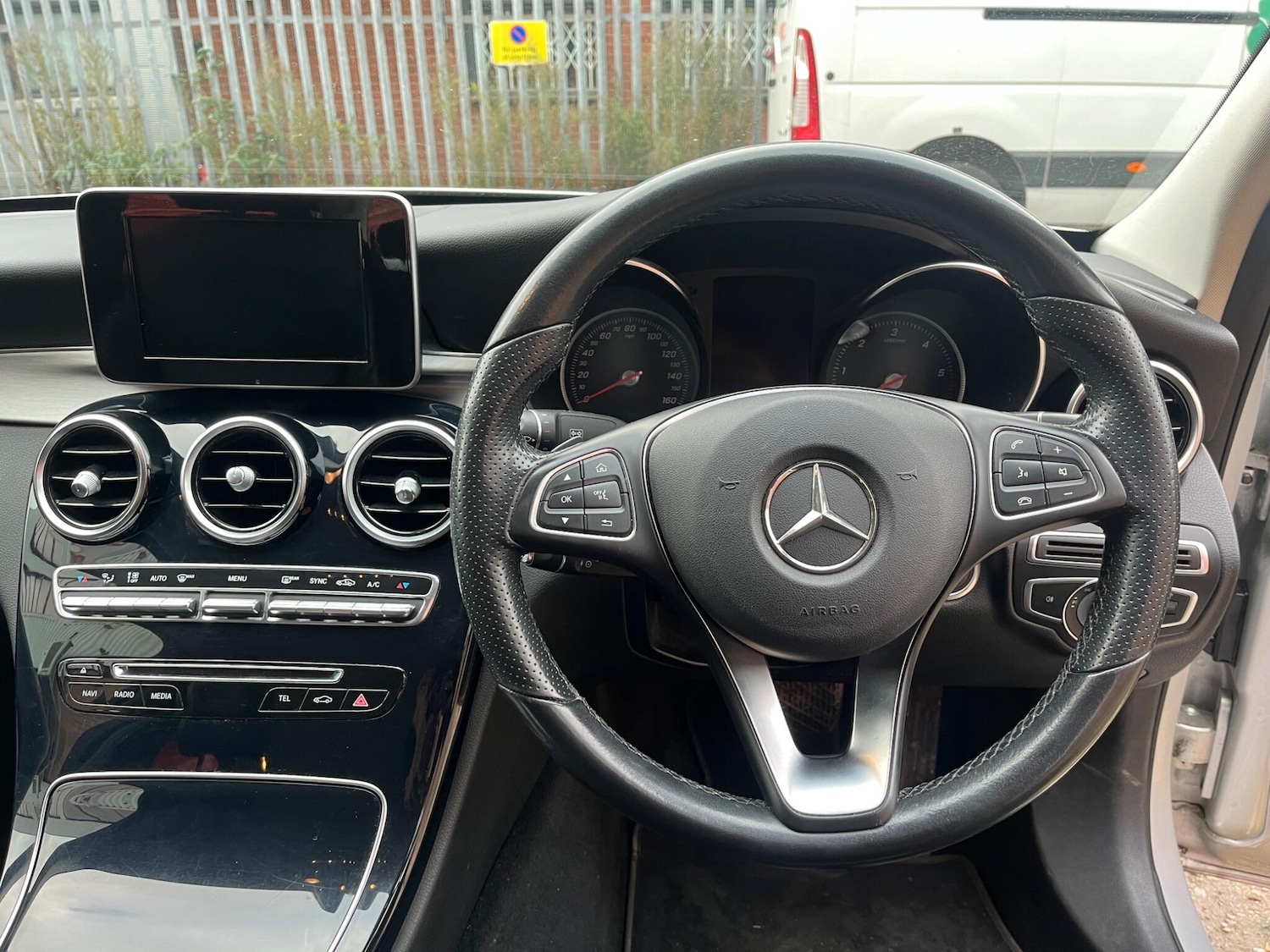 Used Mercedes-Benz C Class 2018 for sale - 76592333: Photo 81