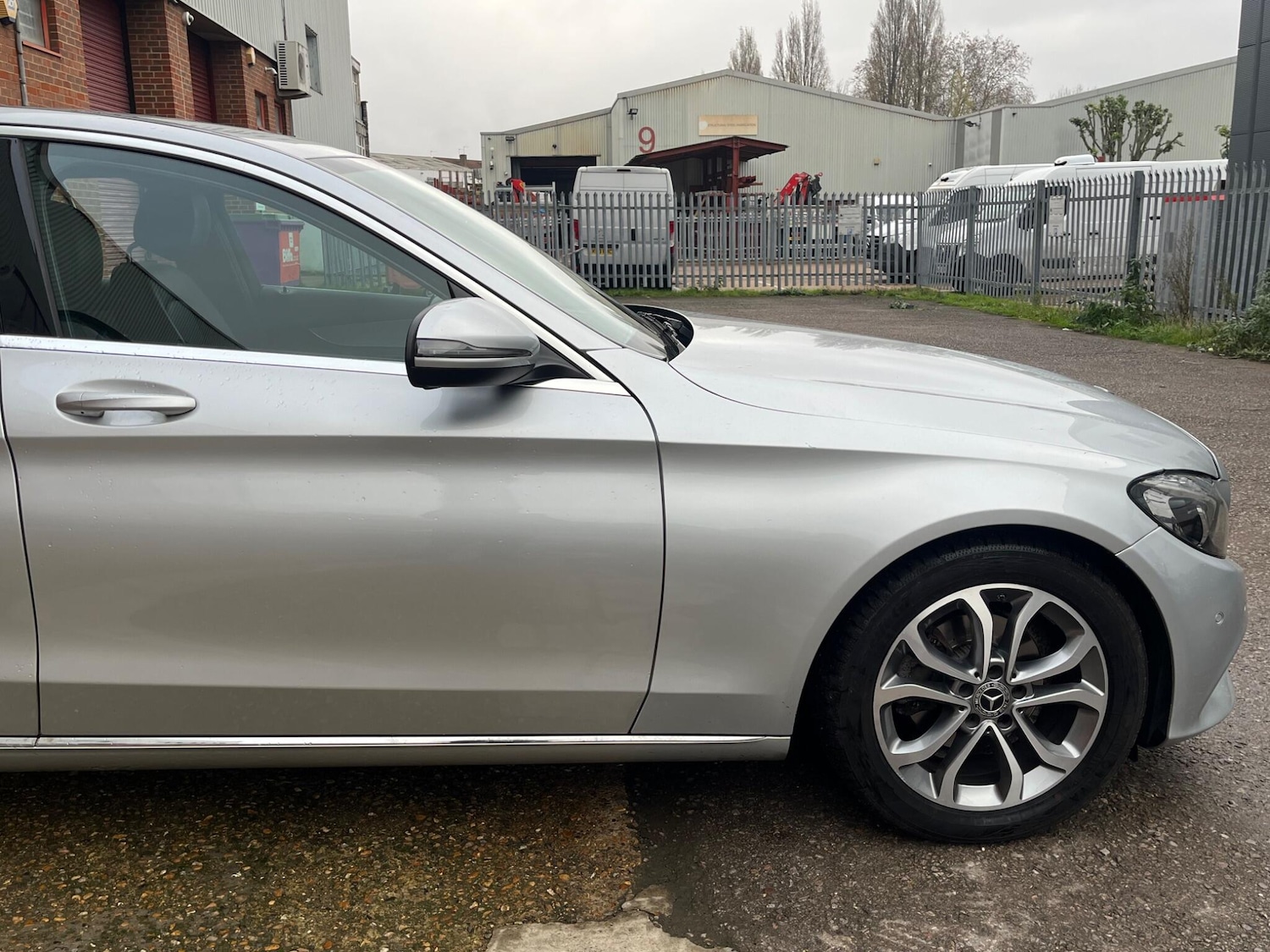 Used Mercedes-Benz C Class 2018 for sale - 76592333: Photo 89