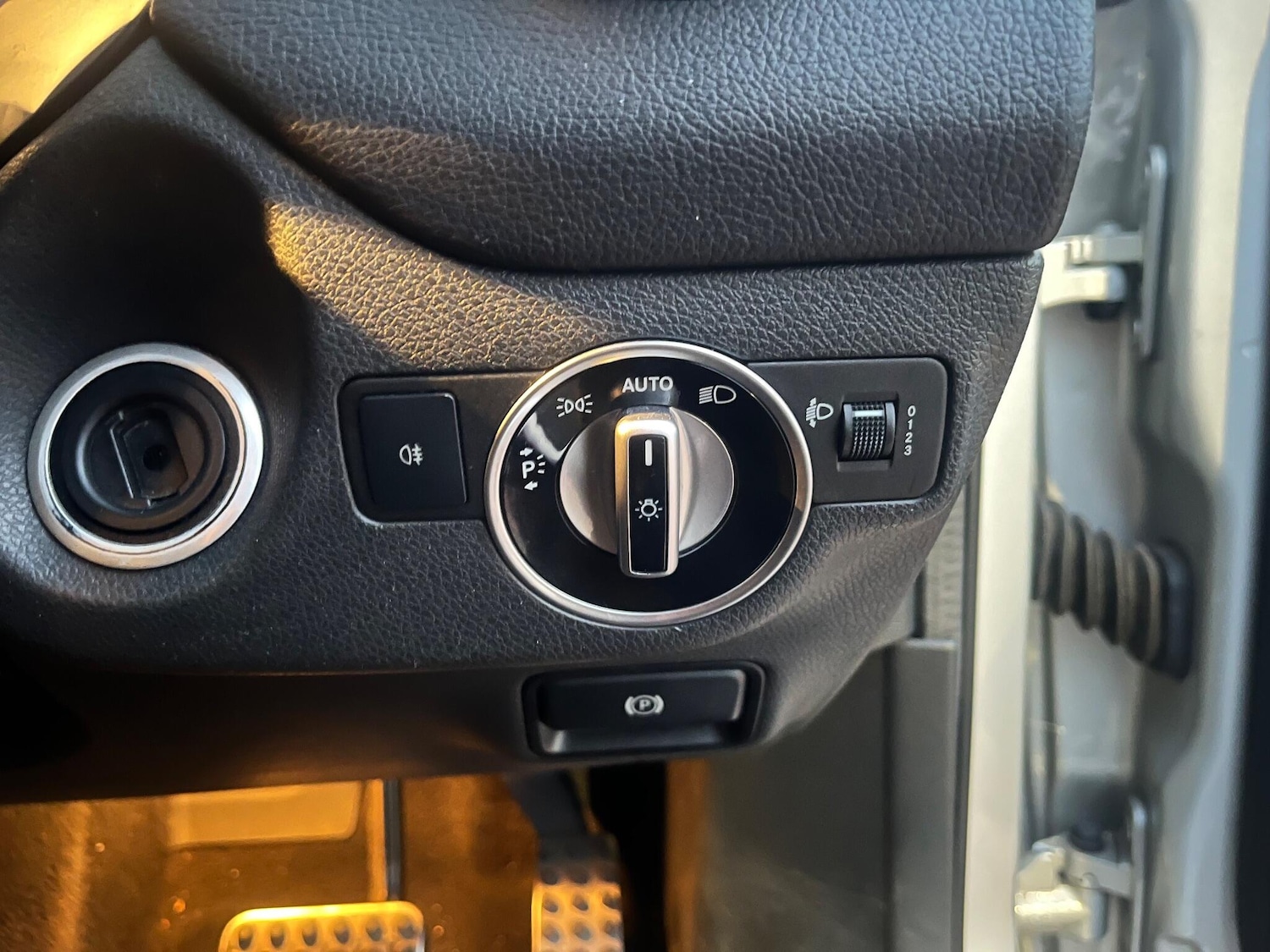 Used Mercedes-Benz GLA 2016 for sale - 76377820: Photo 30