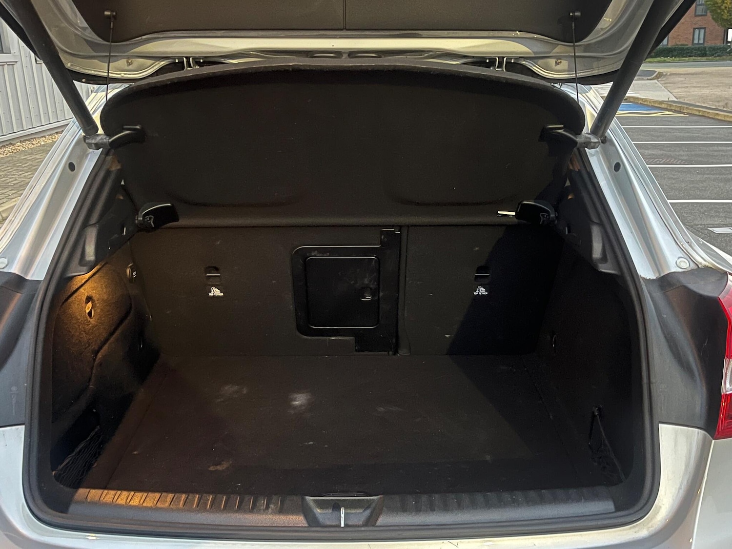 Used Mercedes-Benz GLA 2016 for sale - 76377820: Photo 41