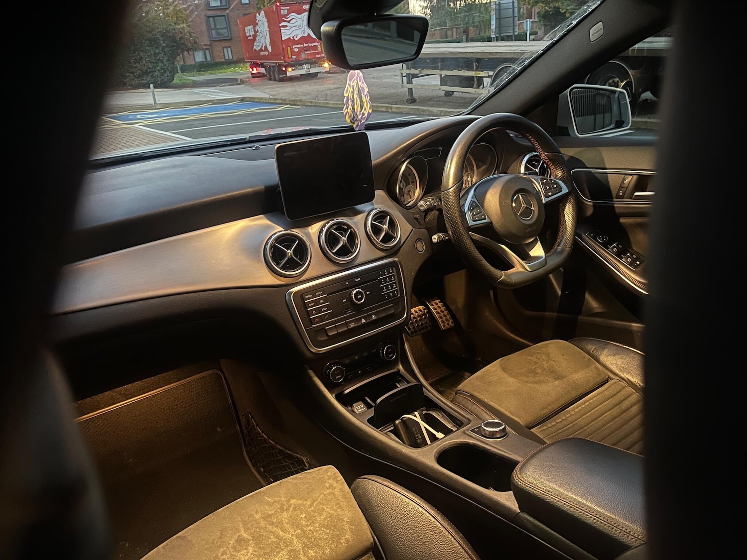 Used Mercedes-Benz GLA 2016 for sale - 76377820: Photo 42