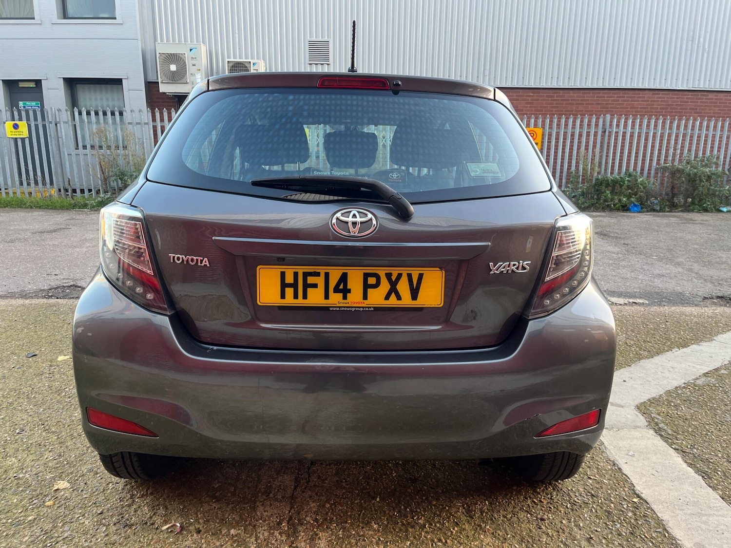 Used Toyota Yaris 2014 for sale - 76528119: Photo 14
