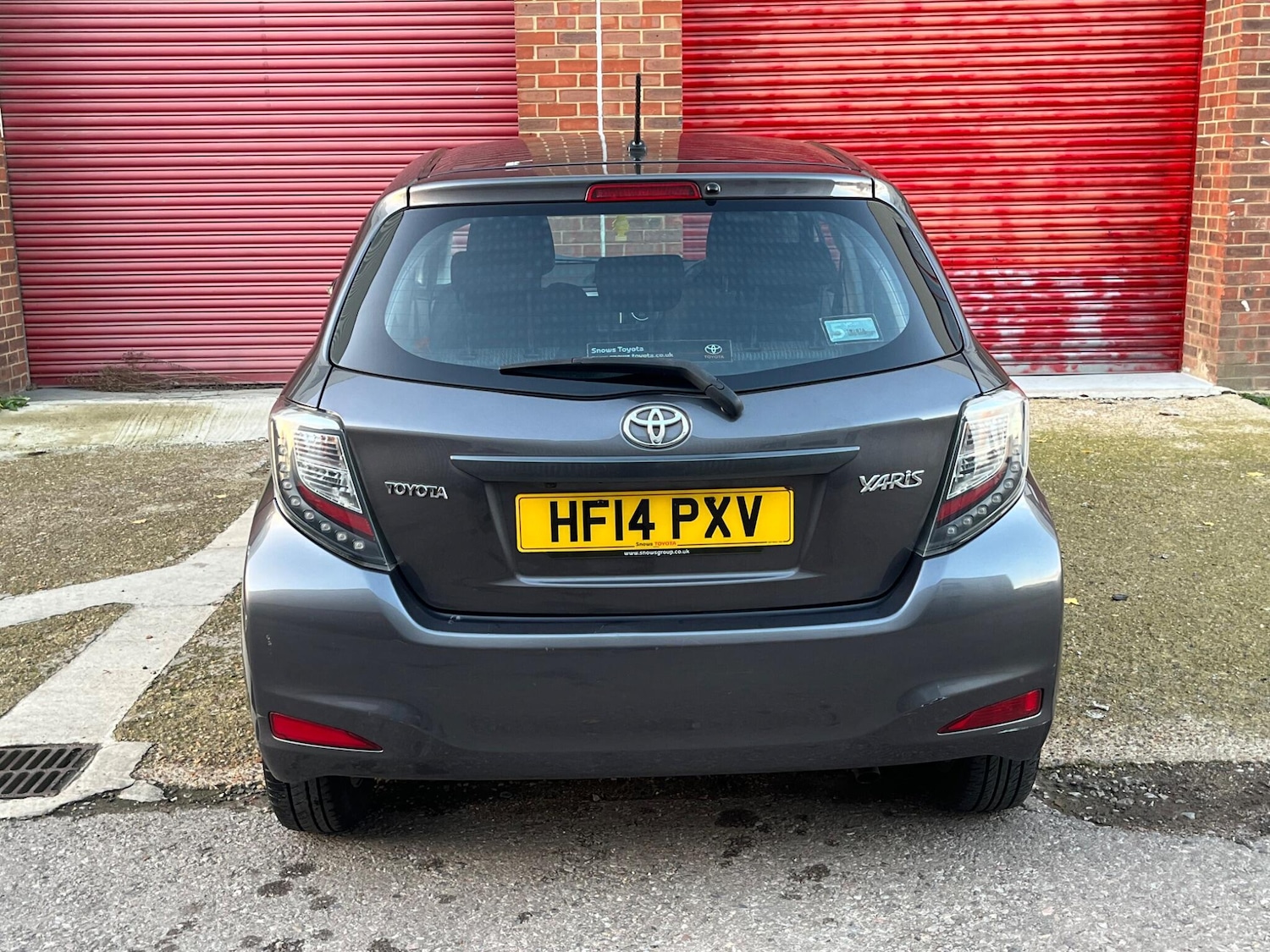 Used Toyota Yaris 2014 for sale - 76528119: Photo 17