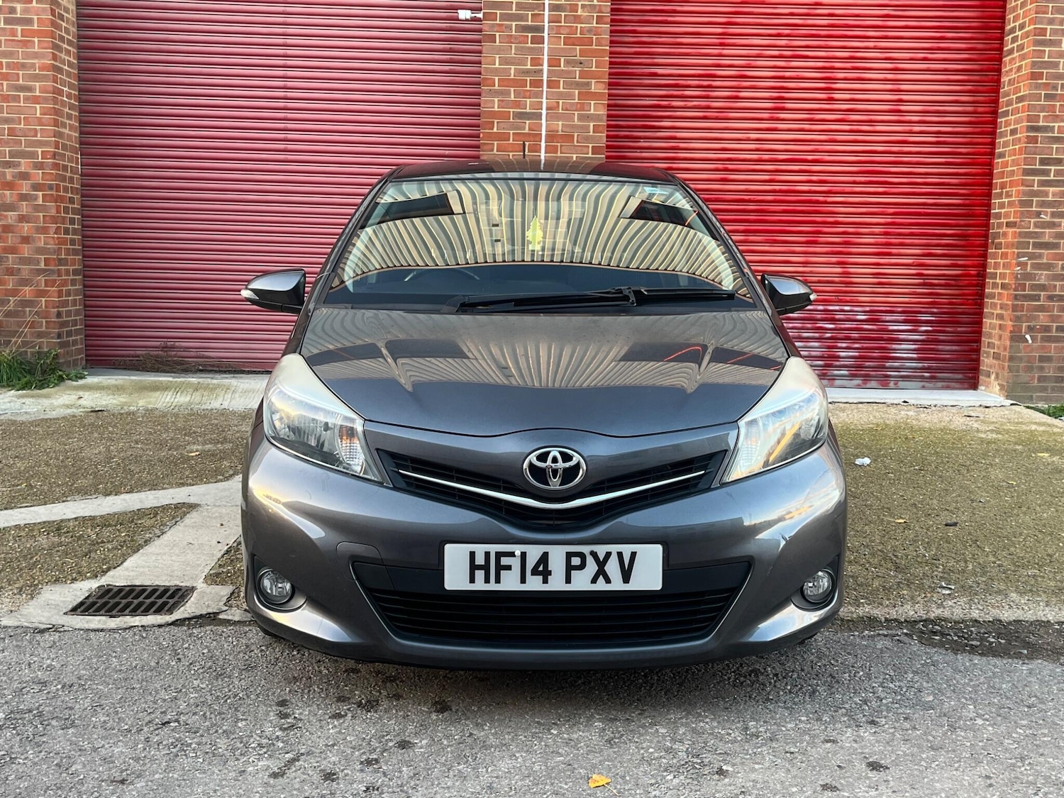 Used Toyota Yaris 2014 for sale - 76528119: Photo 2