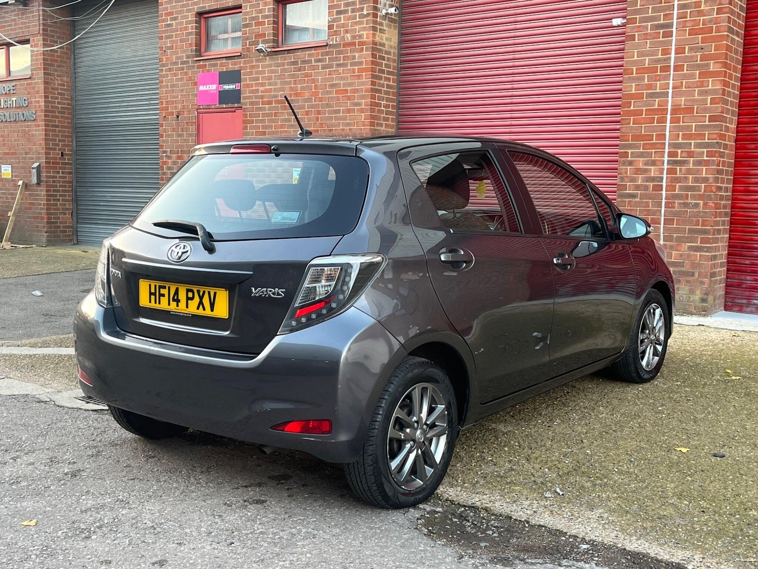 Used Toyota Yaris 2014 for sale - 76528119: Photo 20