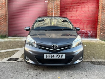 Used Toyota Yaris 2014 for sale - 76528119: Photo