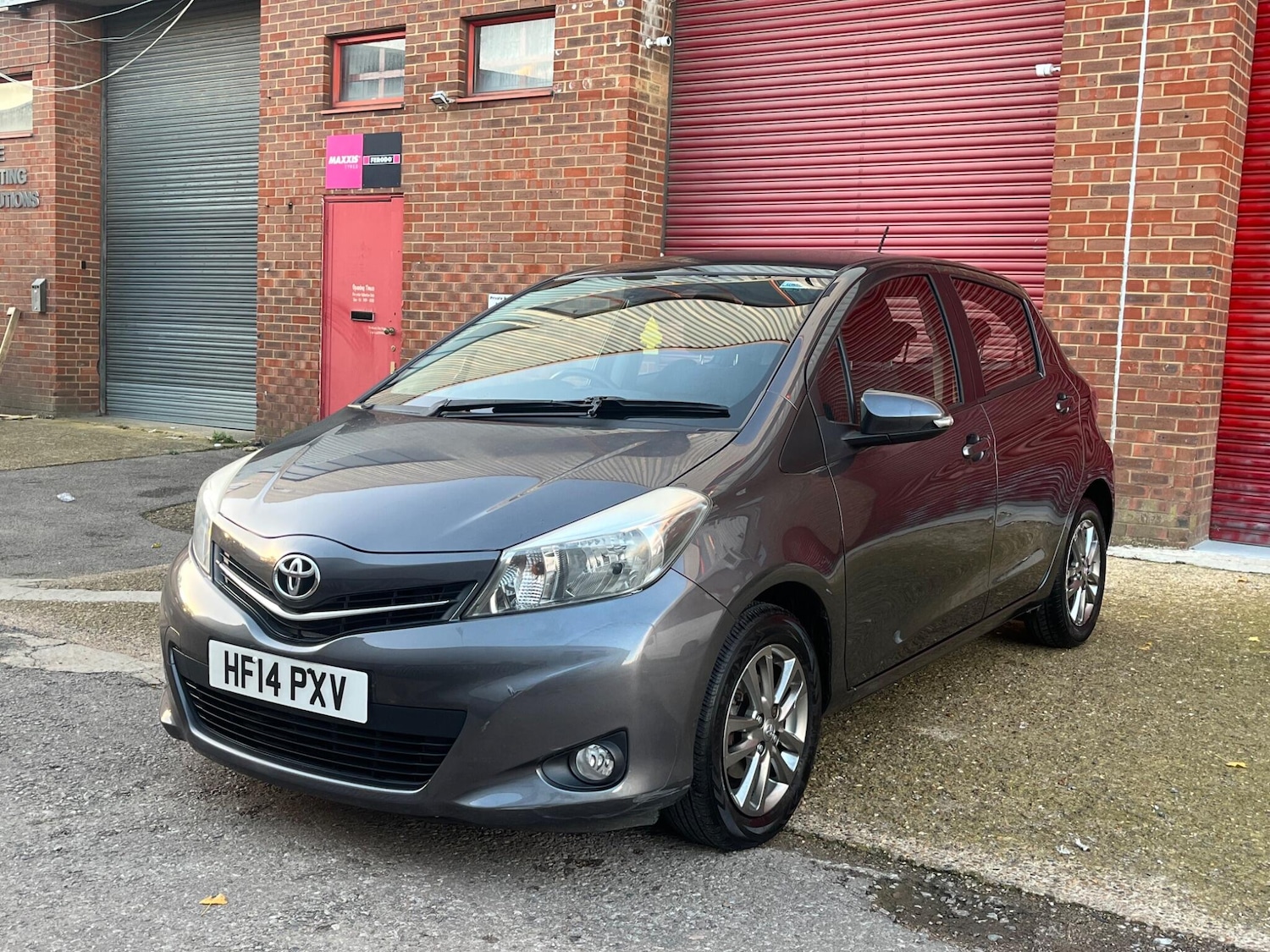 Used Toyota Yaris 2014 for sale - 76528119: Photo 3