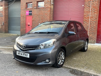 Used Toyota Yaris 2014 for sale - 76528119: Photo