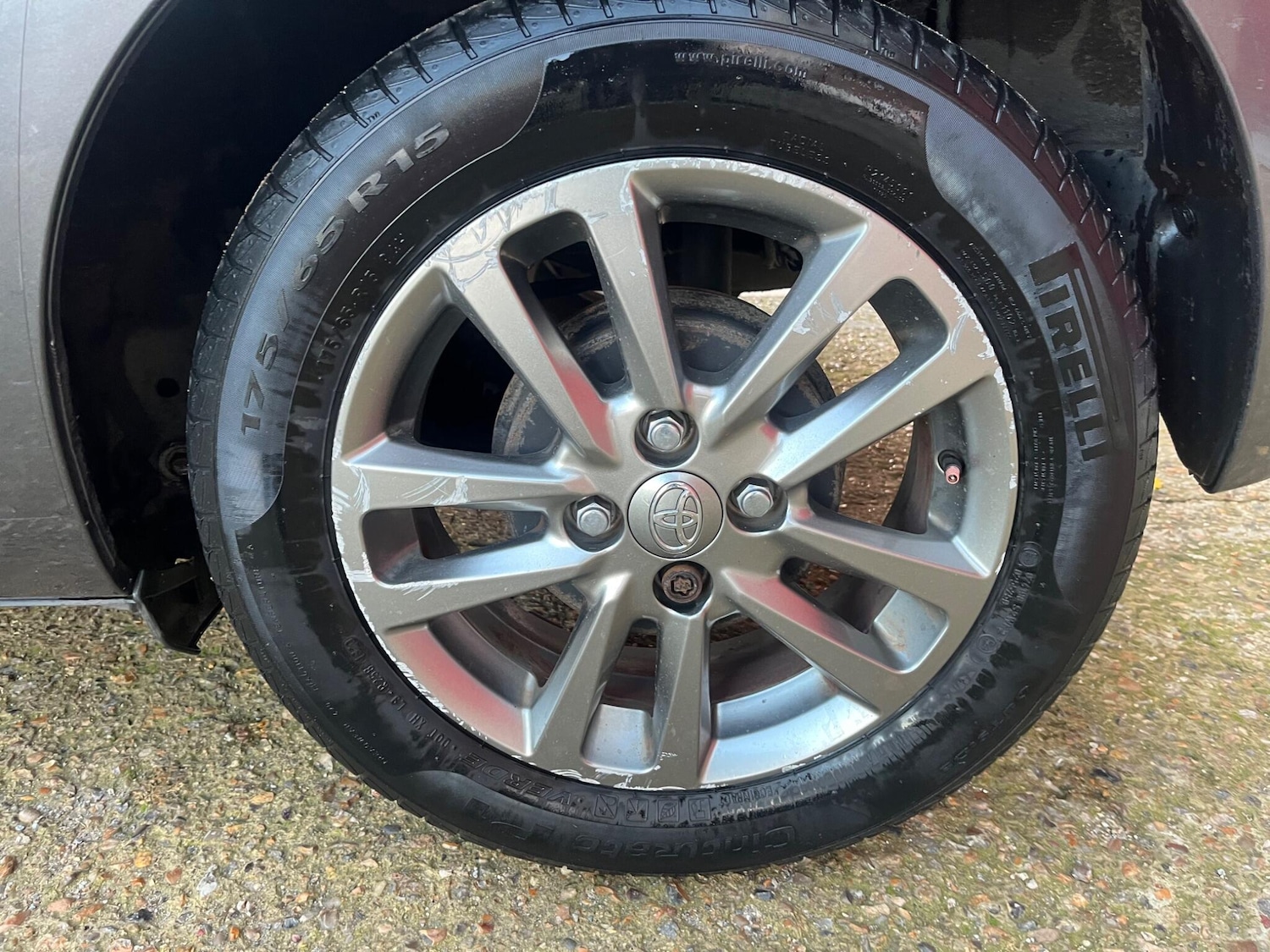 Used Toyota Yaris 2014 for sale - 76528119: Photo 52