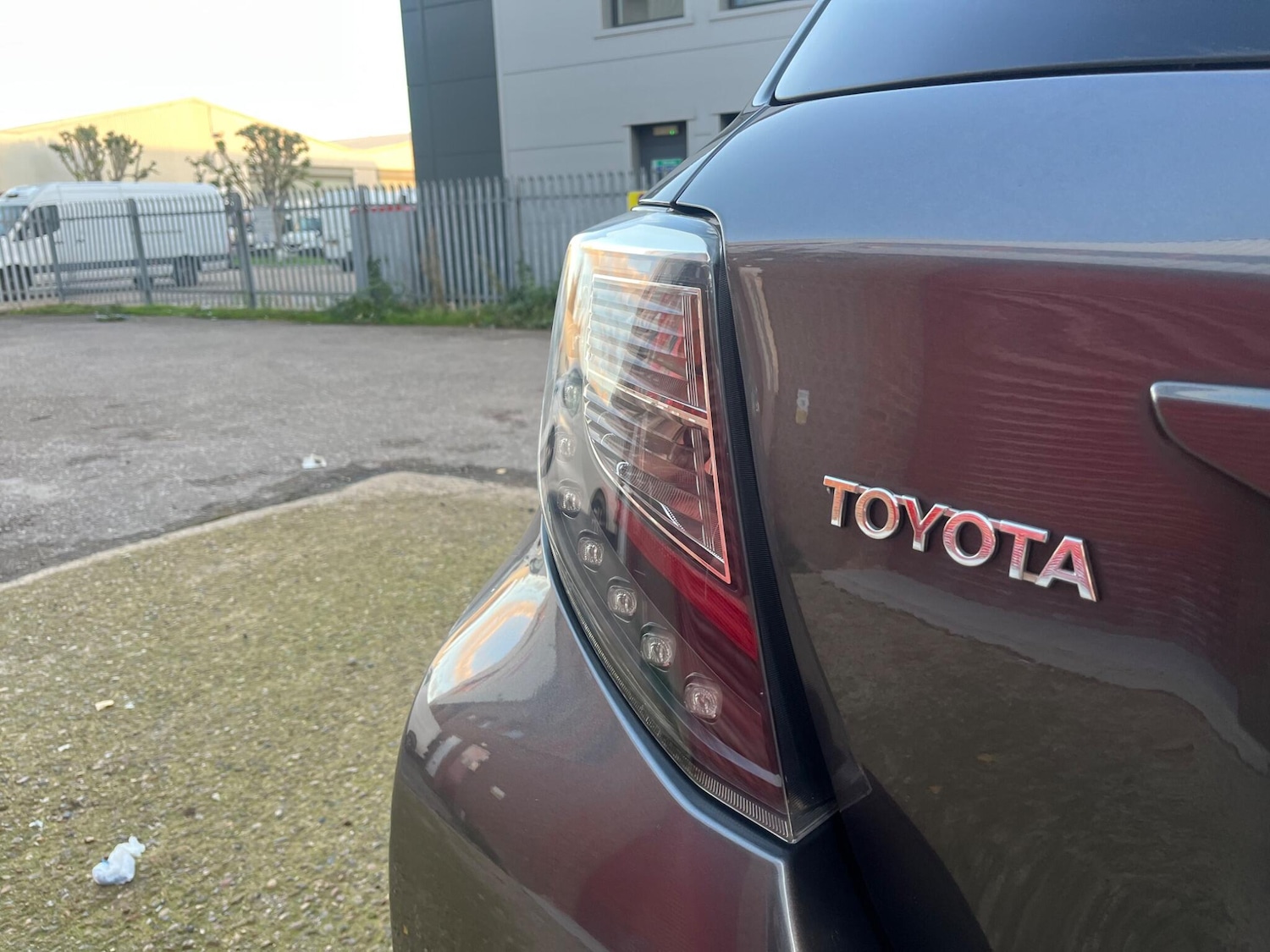 Used Toyota Yaris 2014 for sale - 76528119: Photo 68