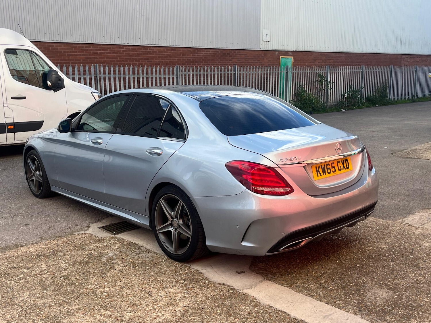 Used Mercedes-Benz C Class 2016 for sale - 76513425: Photo 22