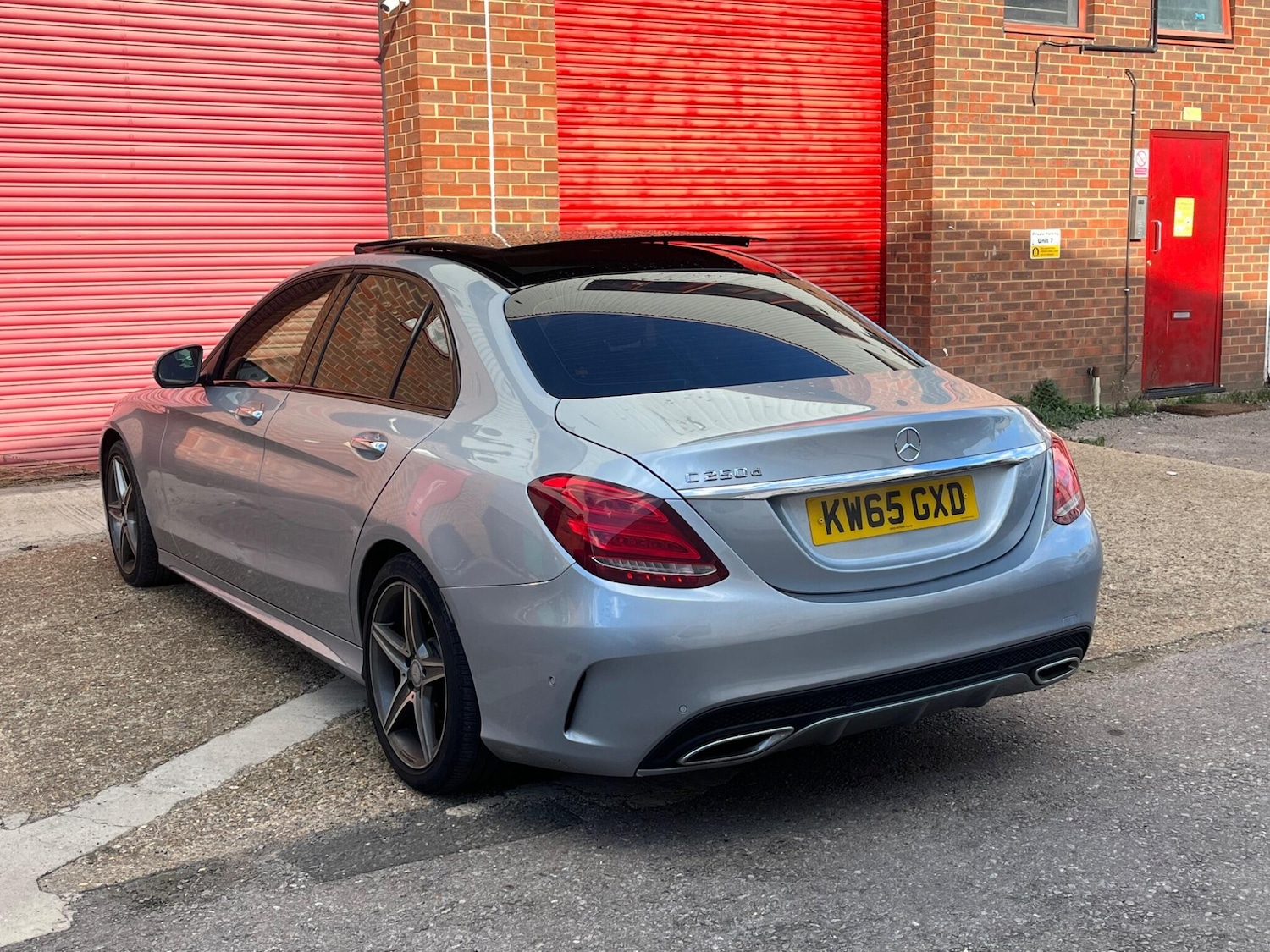 Used Mercedes-Benz C Class 2016 for sale - 76513425: Photo 24