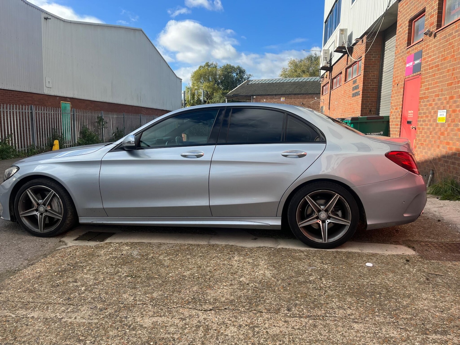 Used Mercedes-Benz C Class 2016 for sale - 76513425: Photo 26
