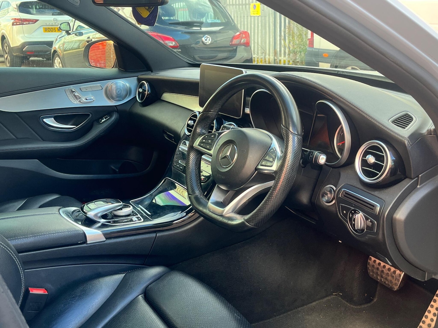 Used Mercedes-Benz C Class 2016 for sale - 76513425: Photo 37