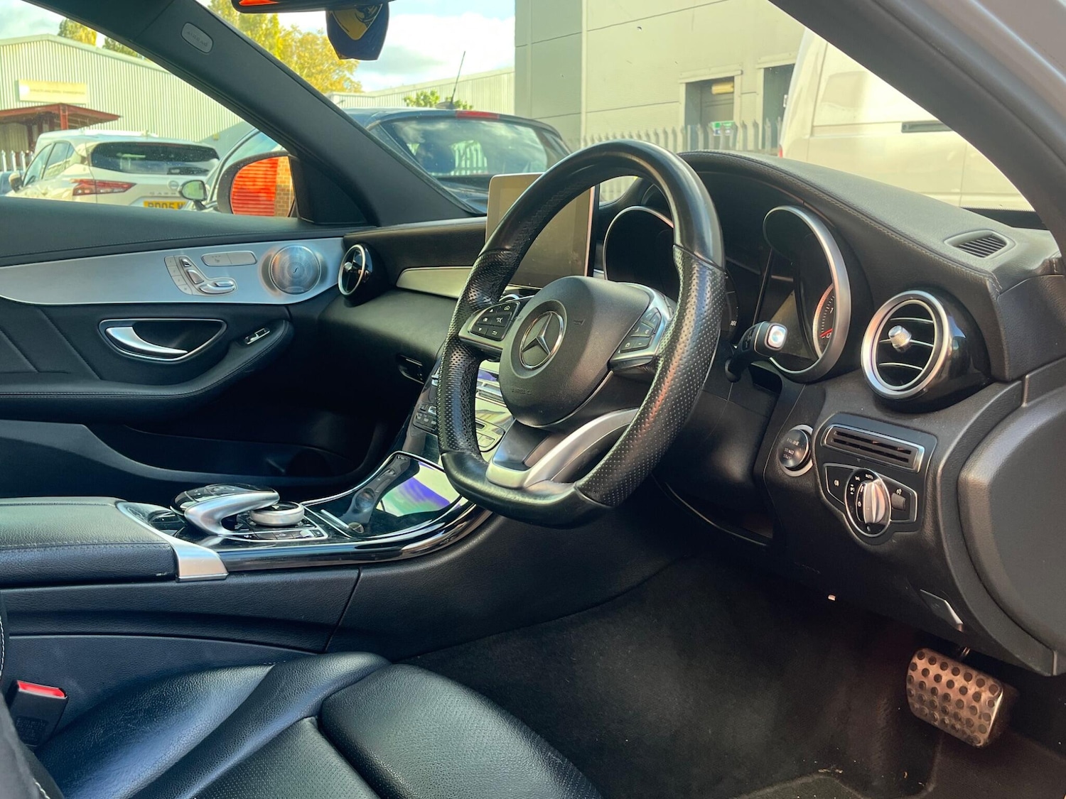 Used Mercedes-Benz C Class 2016 for sale - 76513425: Photo 38