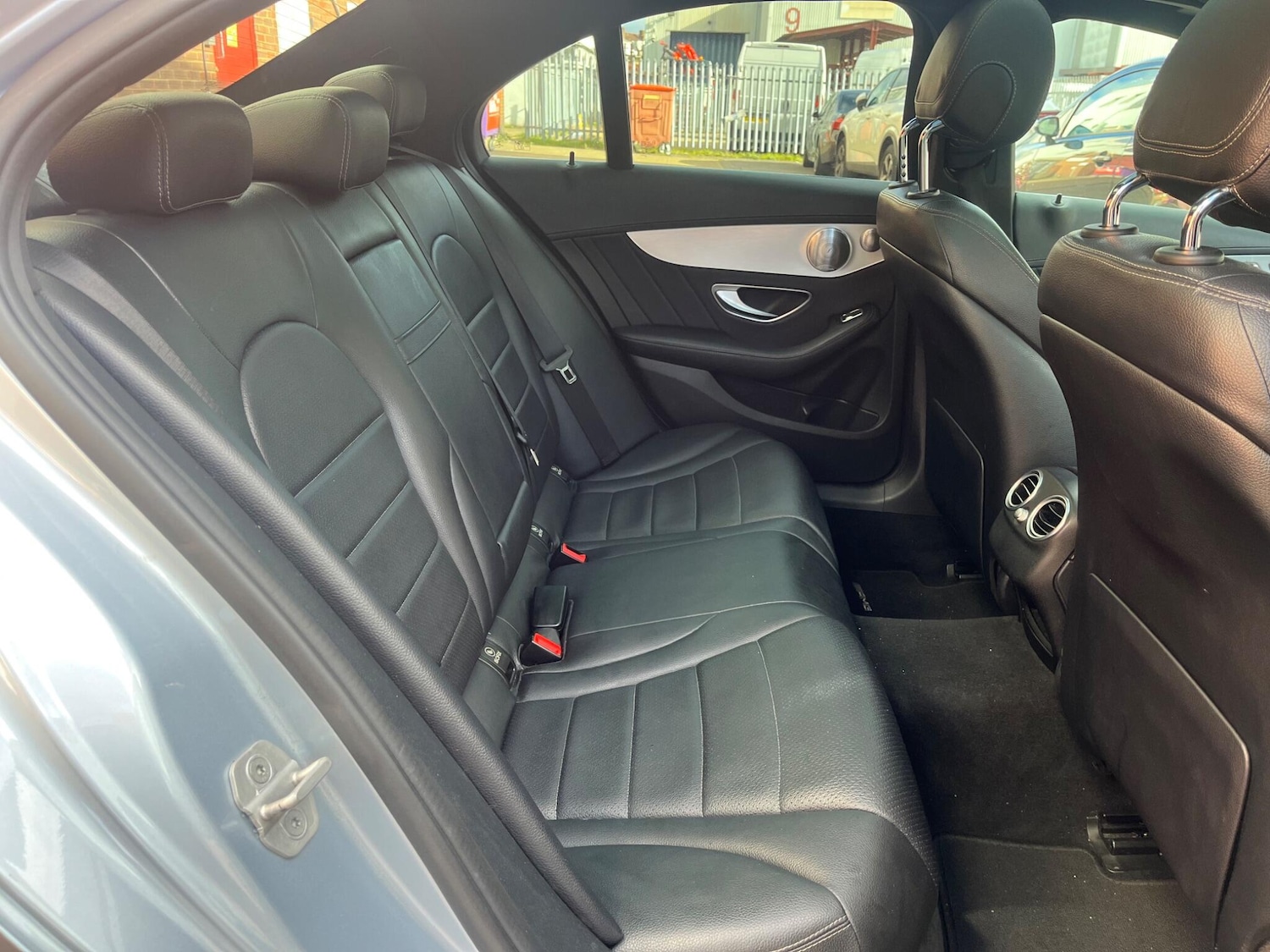 Used Mercedes-Benz C Class 2016 for sale - 76513425: Photo 48