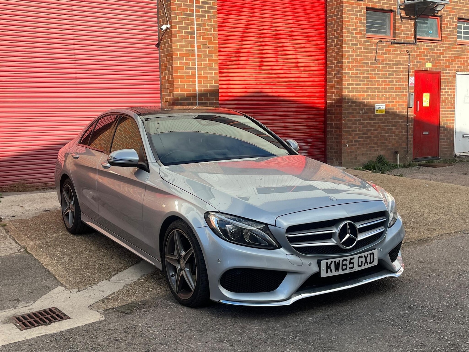 Used Mercedes-Benz C Class 2016 for sale - 76513425: Photo 5
