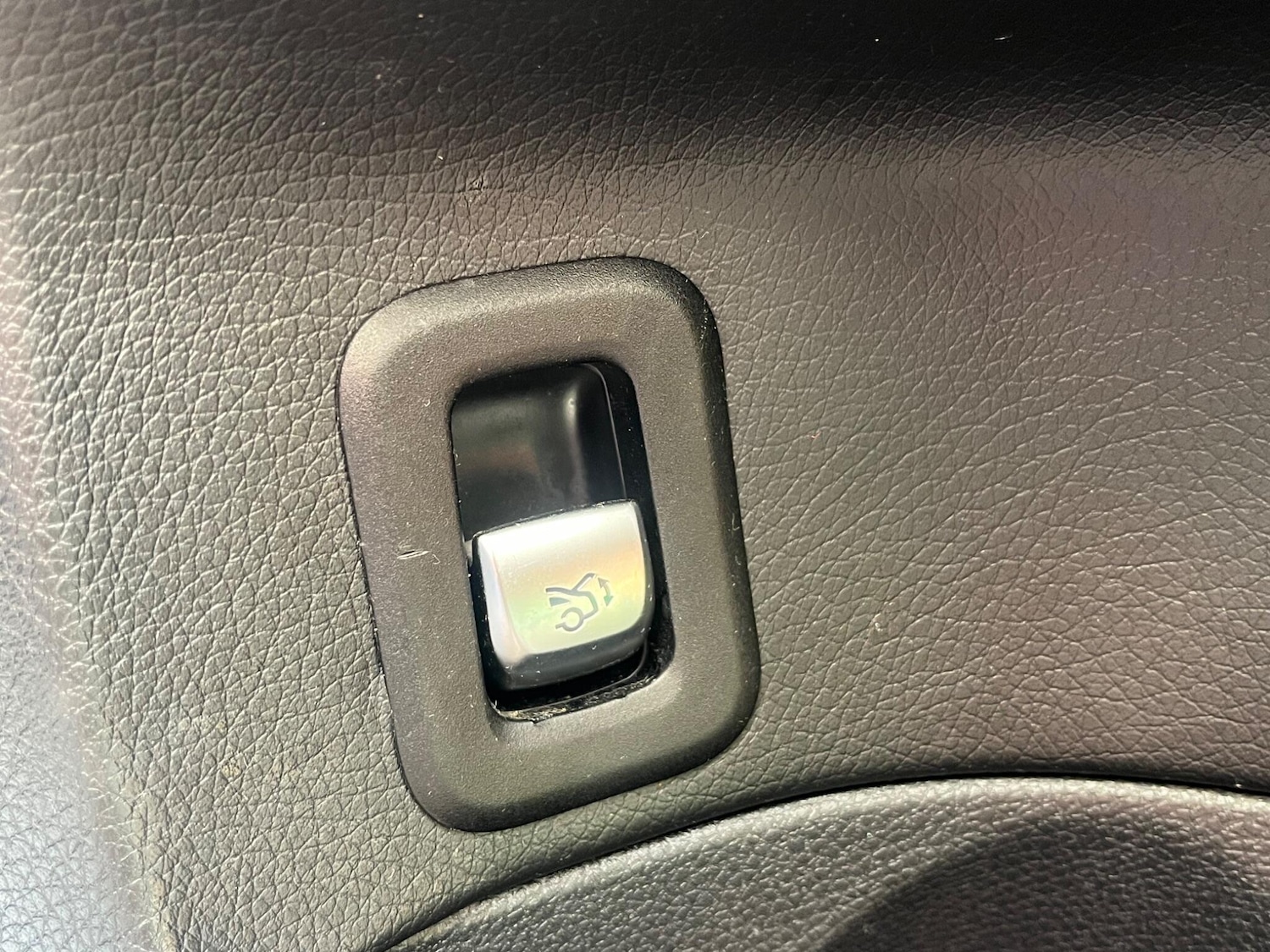 Used Mercedes-Benz C Class 2016 for sale - 76513425: Photo 59