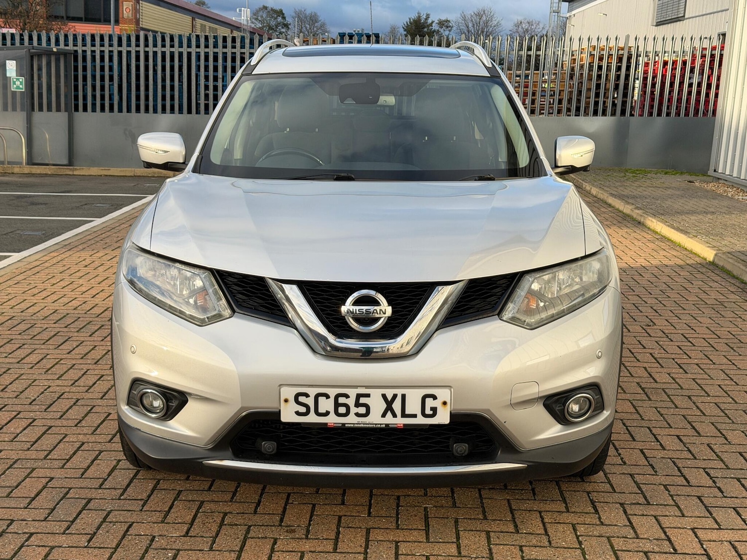 Used Nissan X-Trail 2015 for sale - 76727523: Photo 2
