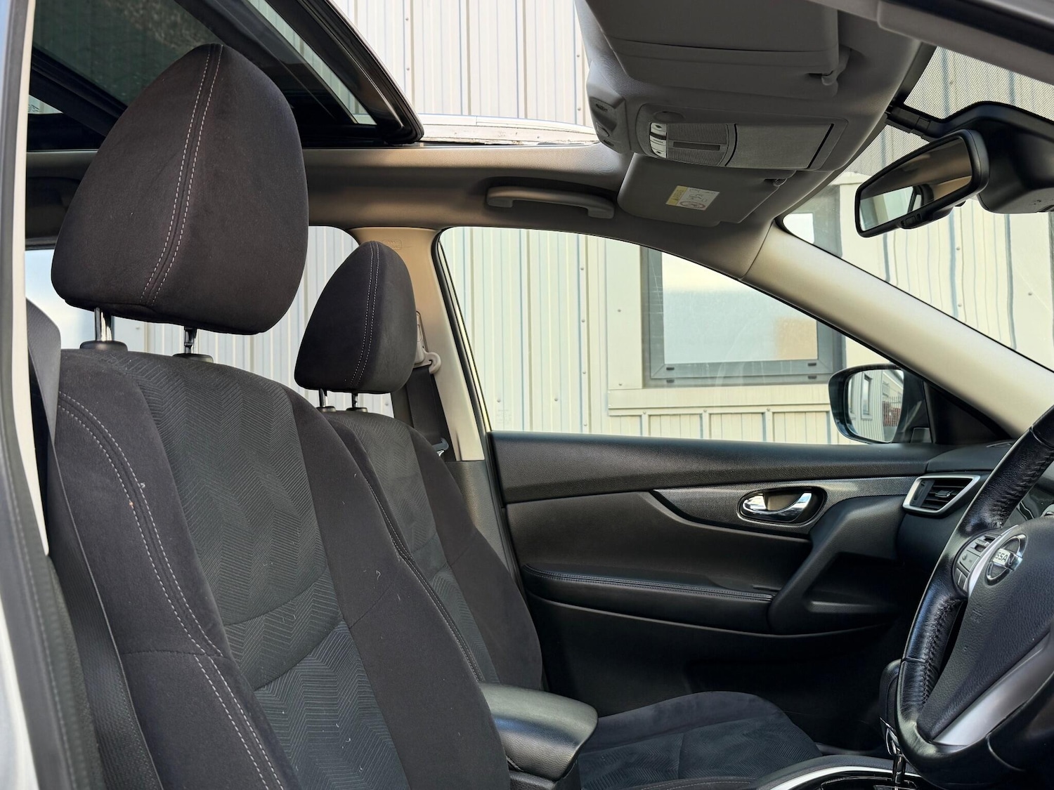 Used Nissan X-Trail 2015 for sale - 76727523: Photo 24