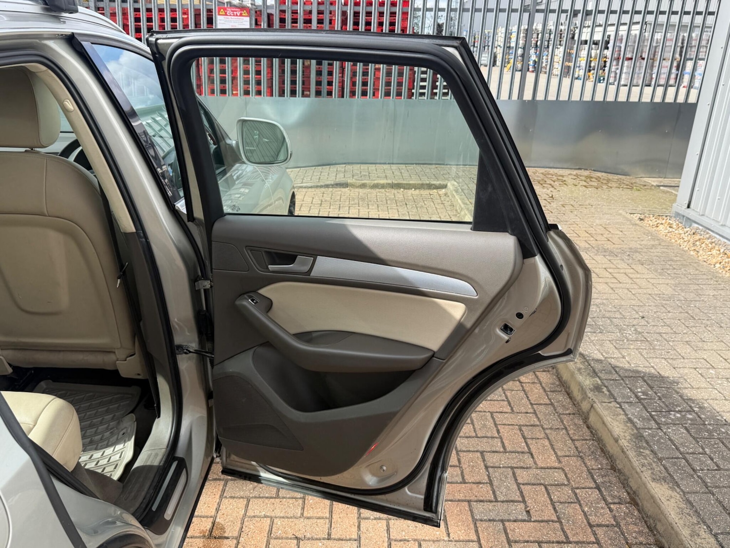 Used Audi Q5 for sale - 78141559: Photo 42