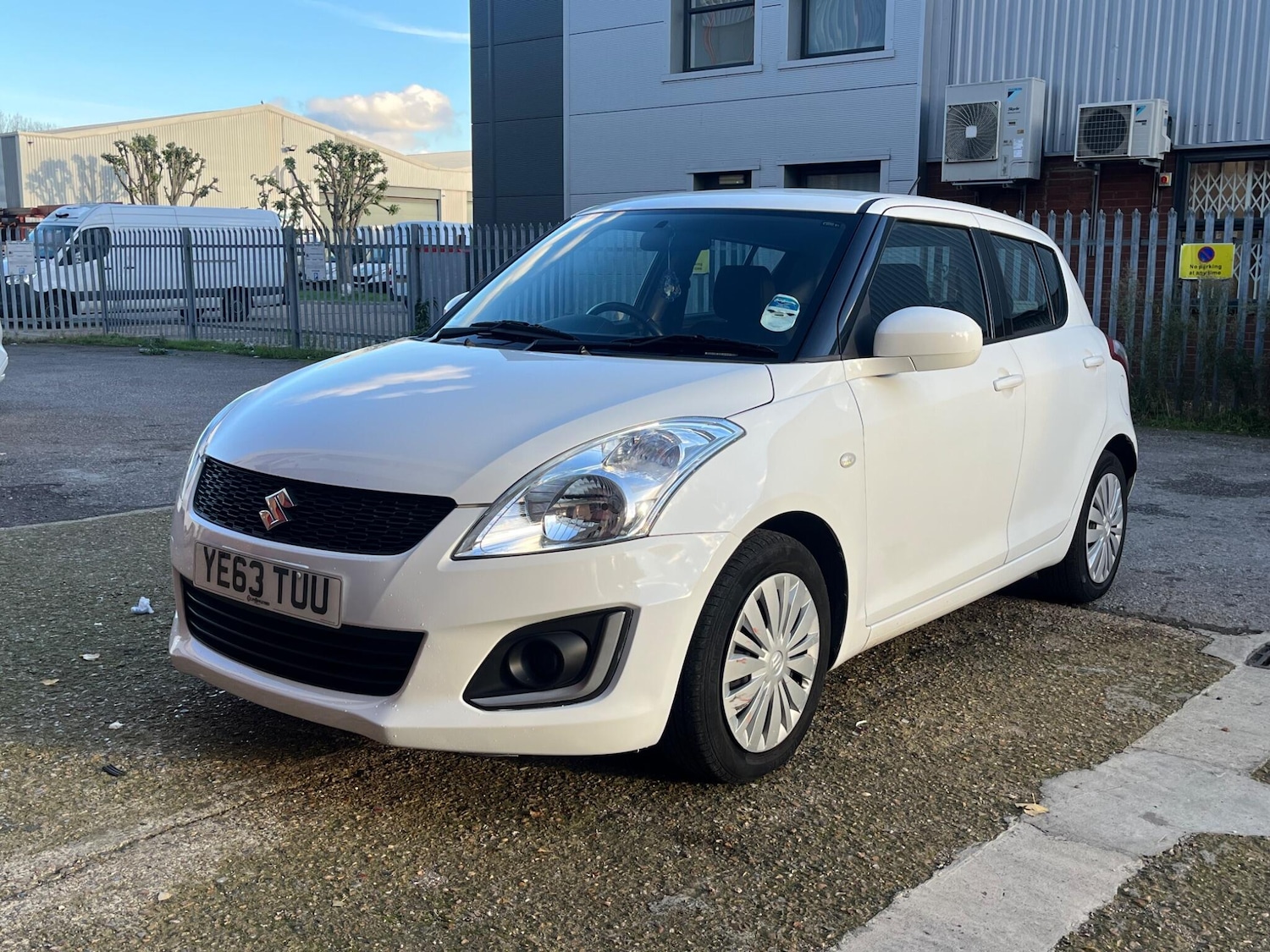 Used Suzuki Swift 2013 for sale - 76538606: Photo 12