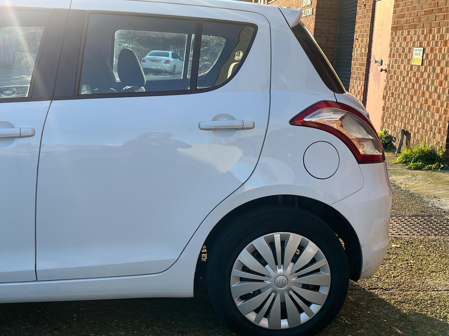 Used Suzuki Swift 2013 for sale - 76538606: Photo 24