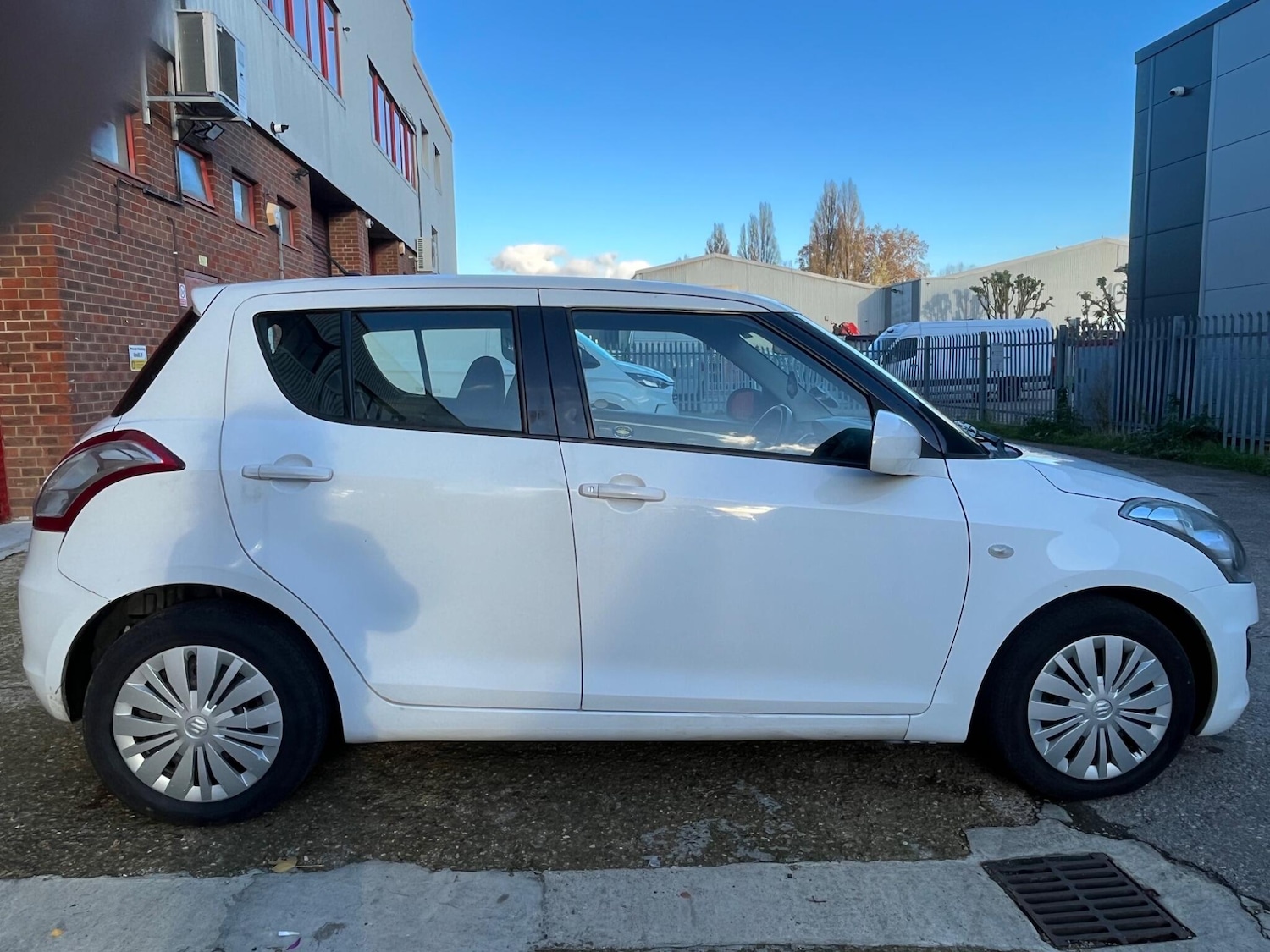 Used Suzuki Swift 2013 for sale - 76538606: Photo 26