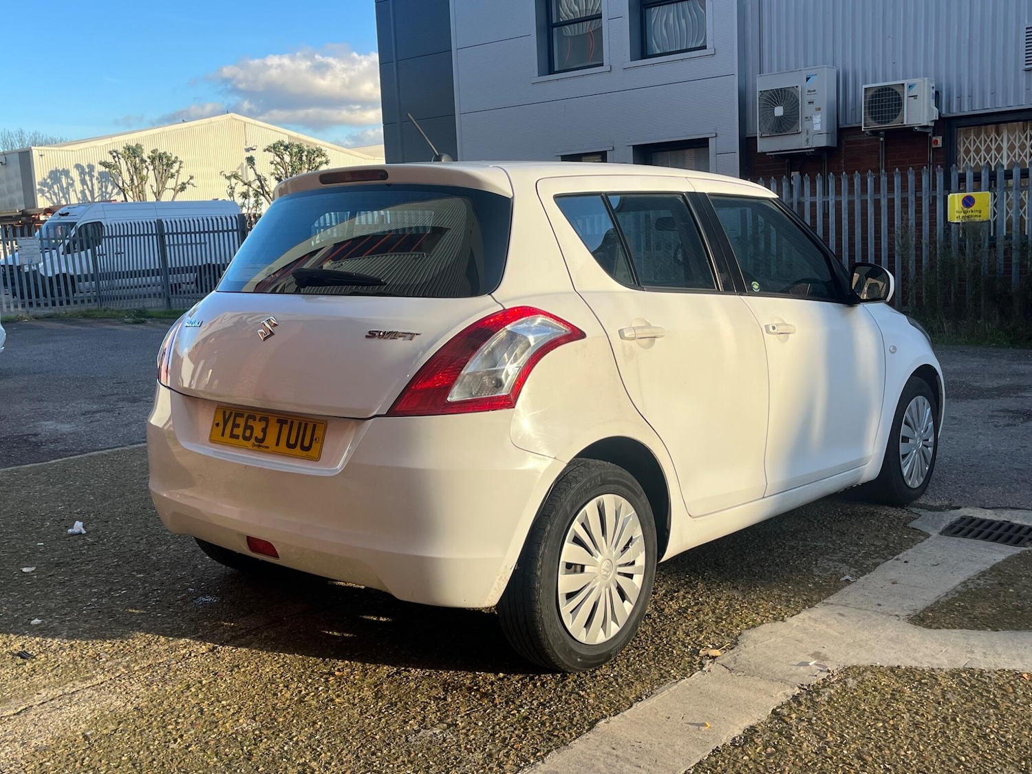 Used Suzuki Swift 2013 for sale - 76538606: Photo 27
