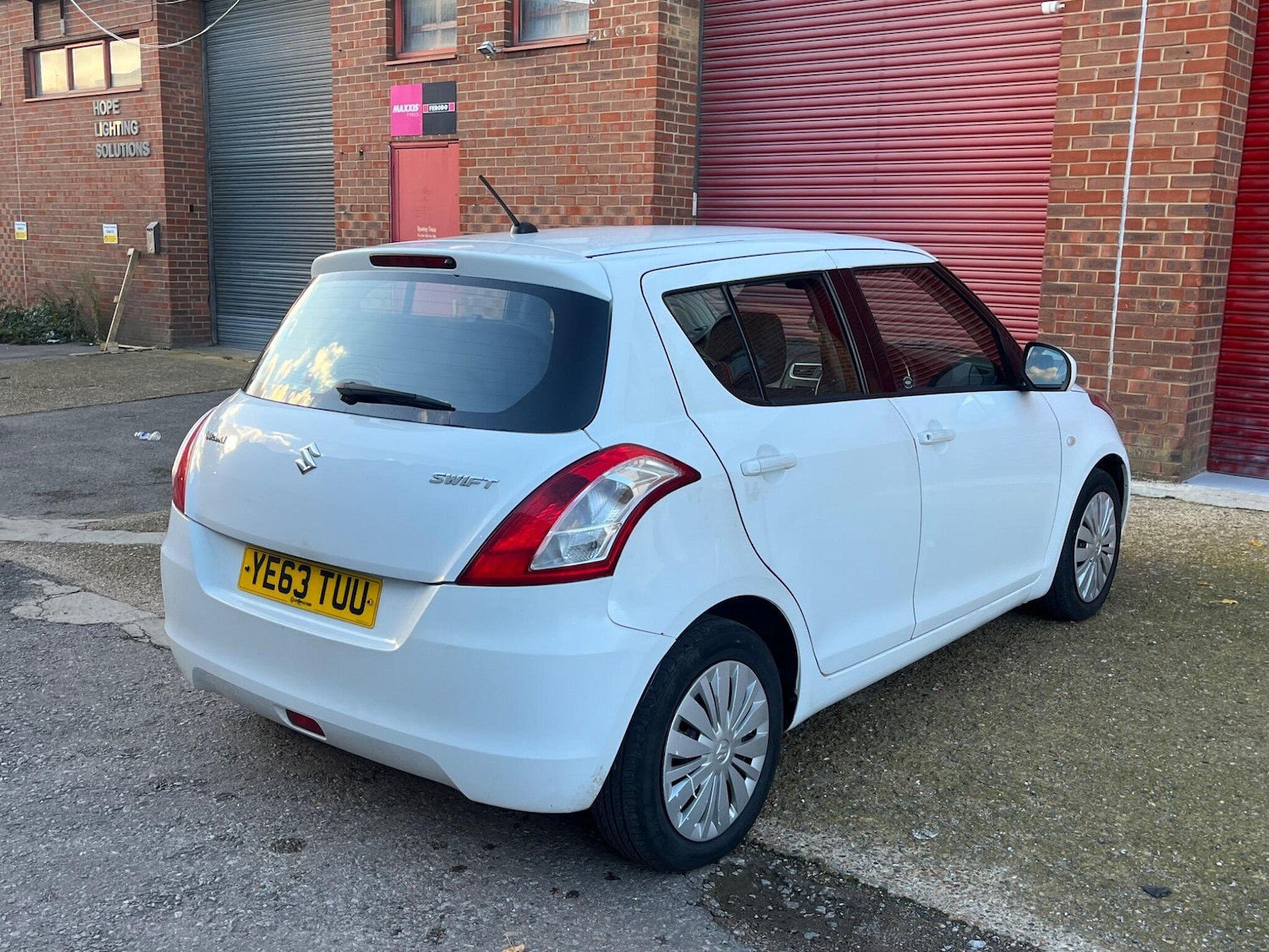 Used Suzuki Swift 2013 for sale - 76538606: Photo 30