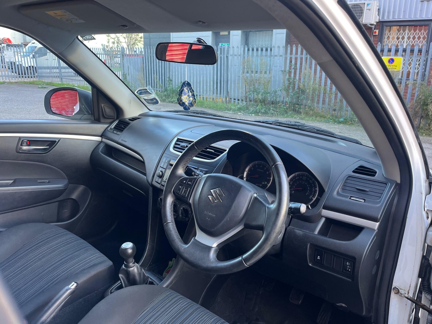 Used Suzuki Swift 2013 for sale - 76538606: Photo 31