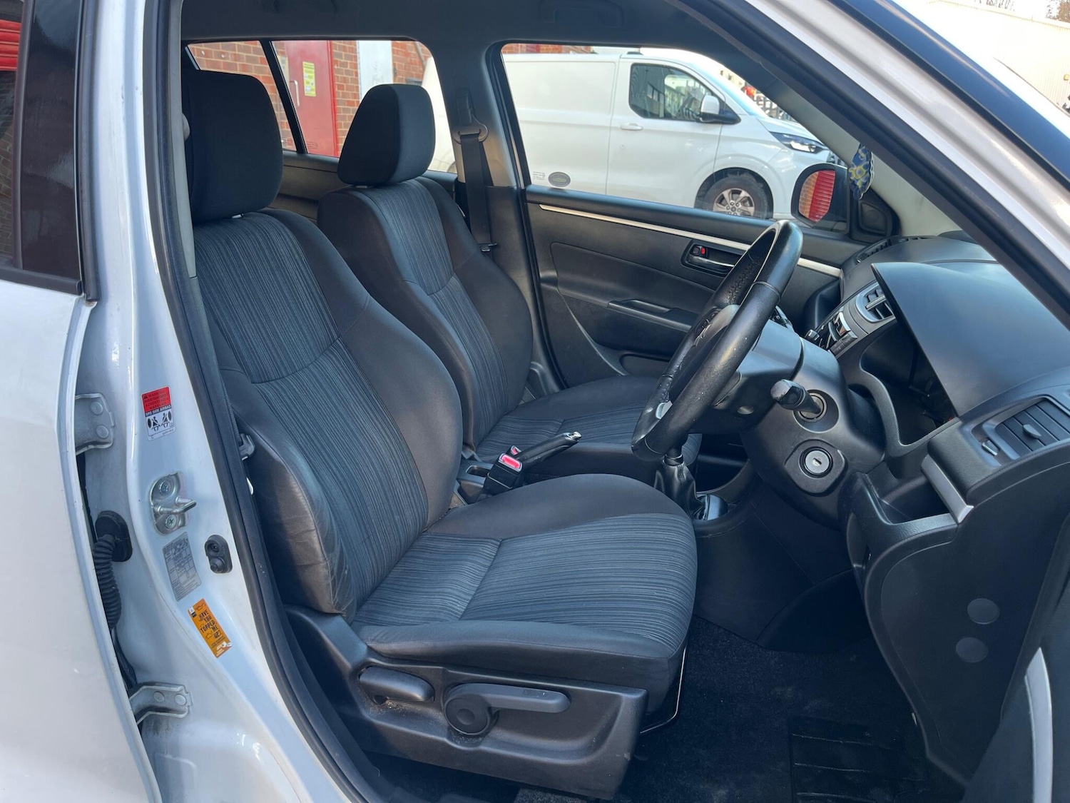 Used Suzuki Swift 2013 for sale - 76538606: Photo 36